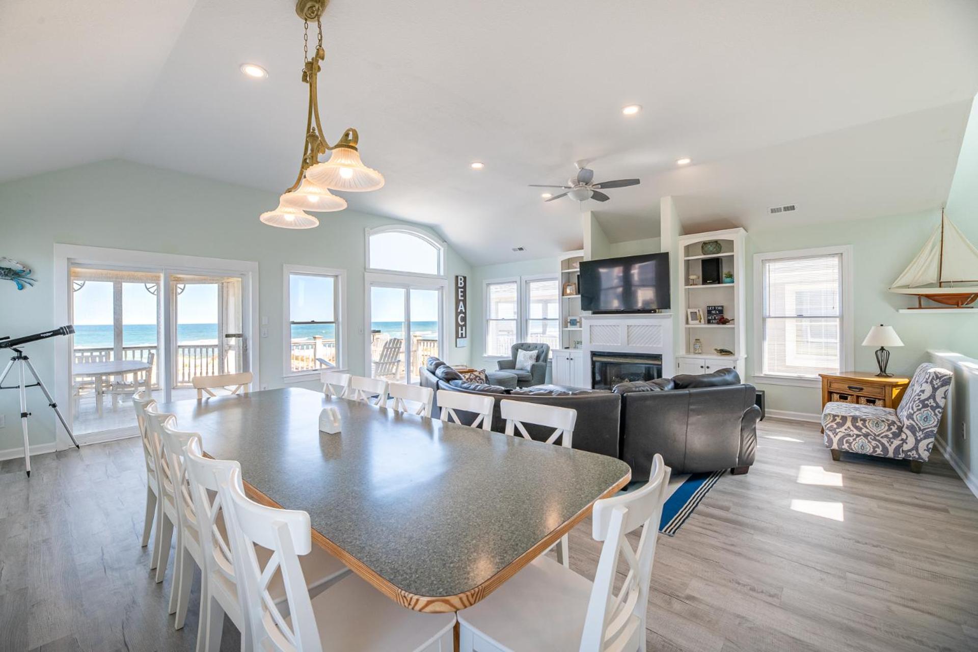 Savannah - Nags Head MP 16, Oceanfront, Direct Beach Access, Pool, Hot Tub, Pool Table