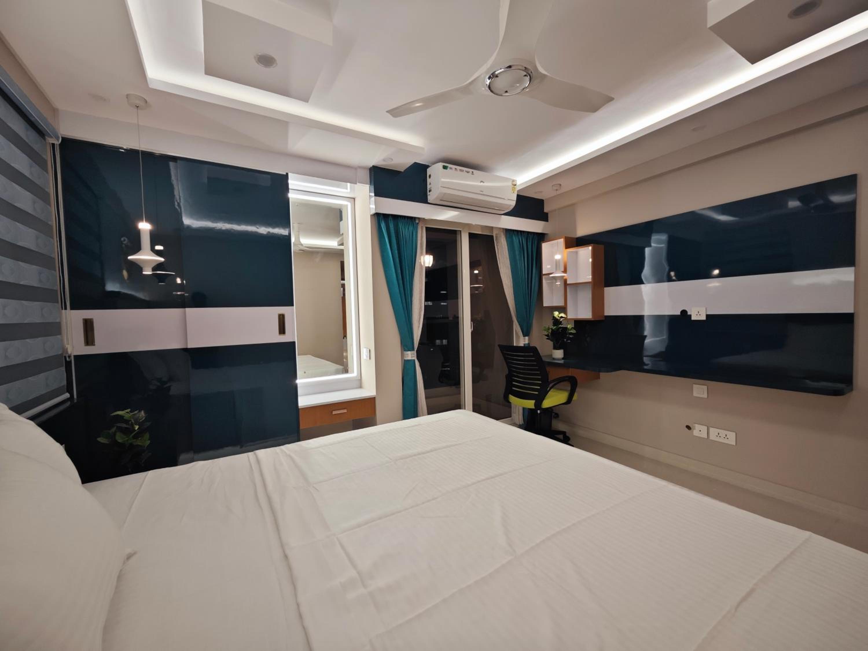 Evara - Premium Fully AC - 3BHK Luxury Apartment with Style view 2