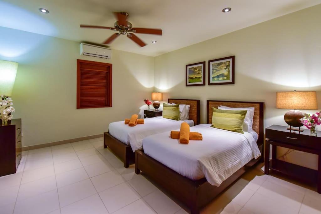 The Hideaway 3 Bedroom Townhouse with Pool