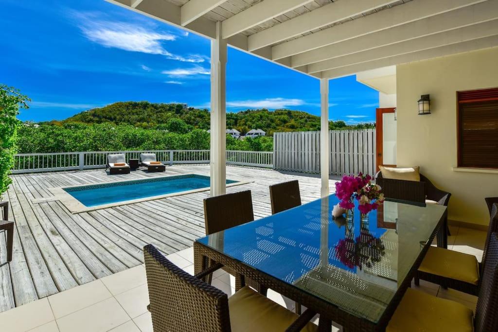 The Hideaway 3 Bedroom Townhouse with Pool