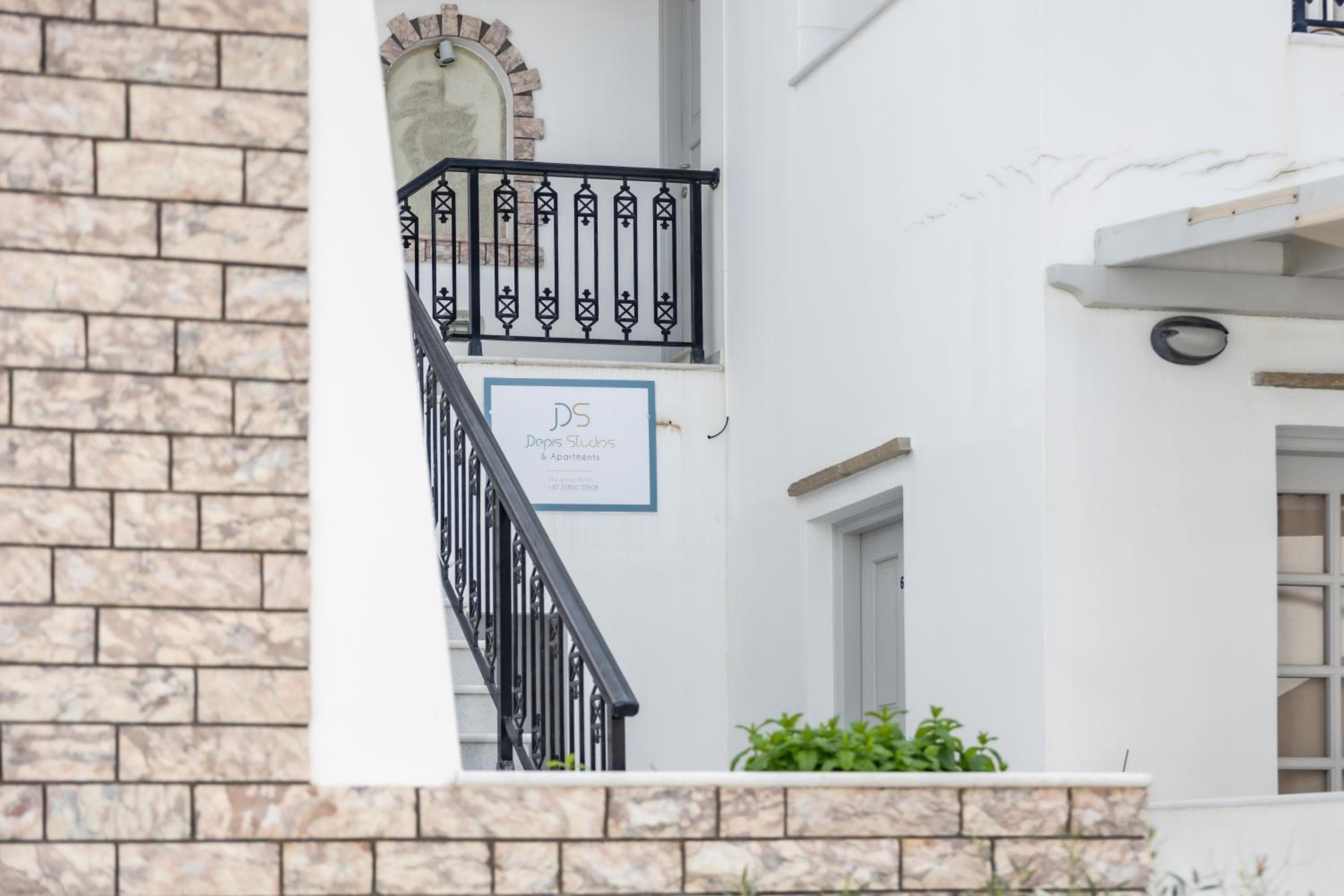 Depis studios & apartments