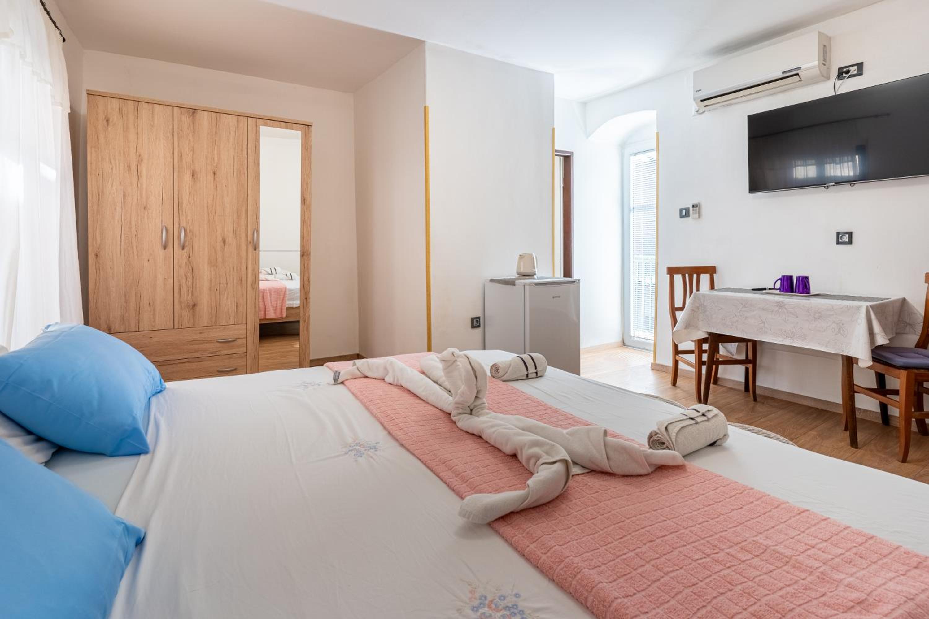 Guesthouse Romana photo 3