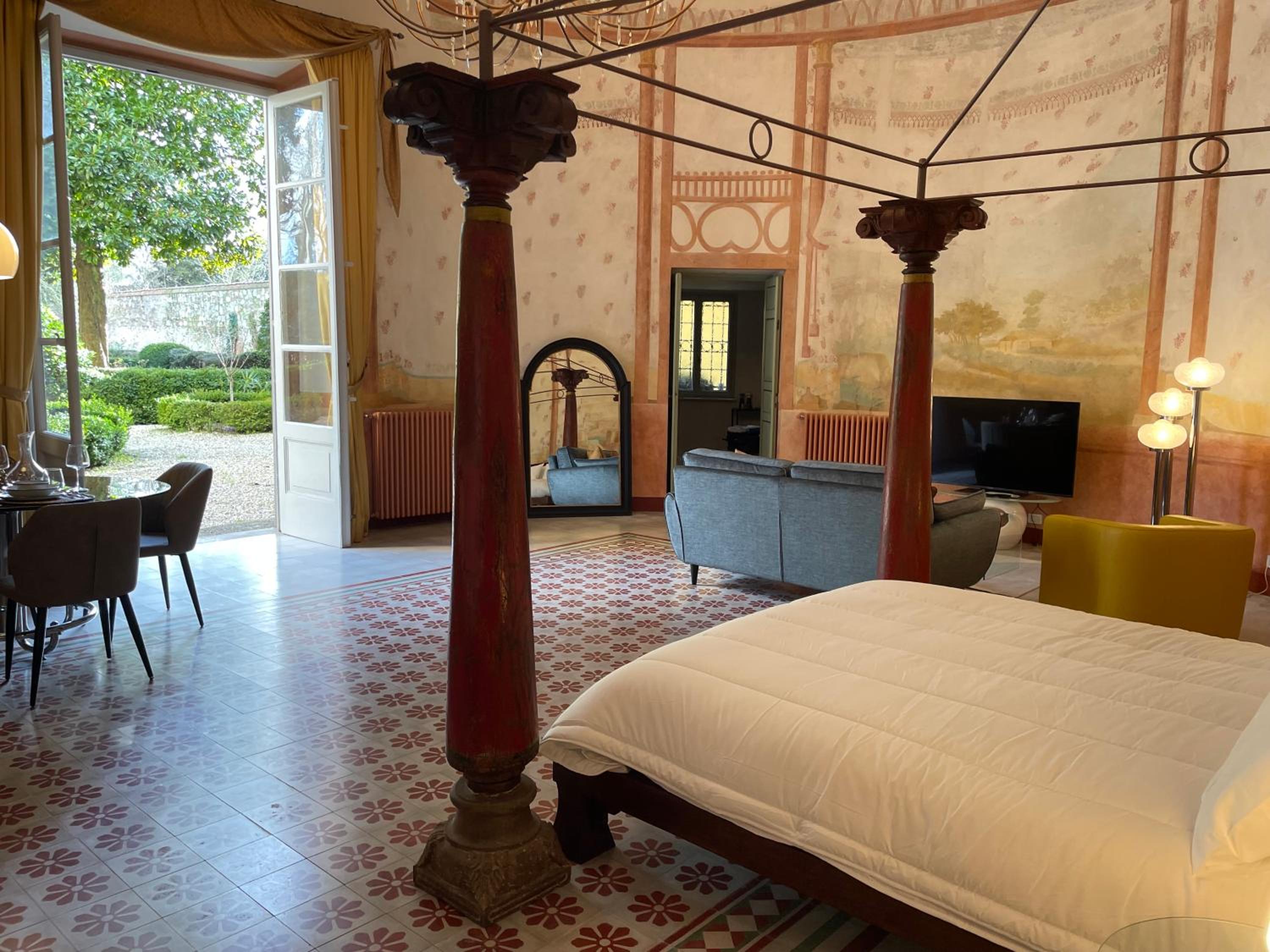 hotel room