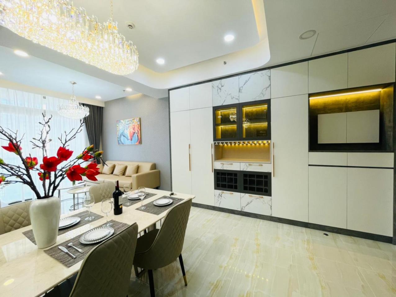 AlaHome 2Br M8 Midtown