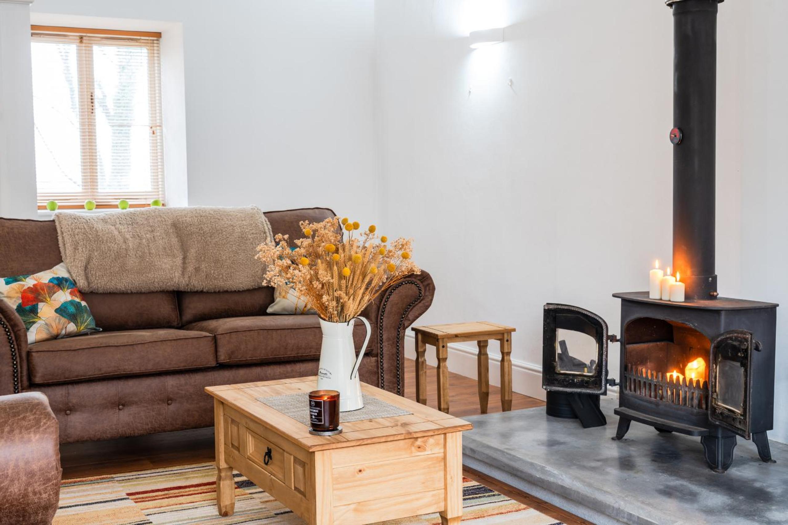 Finest Retreats - Sweetpea Barn view 4
