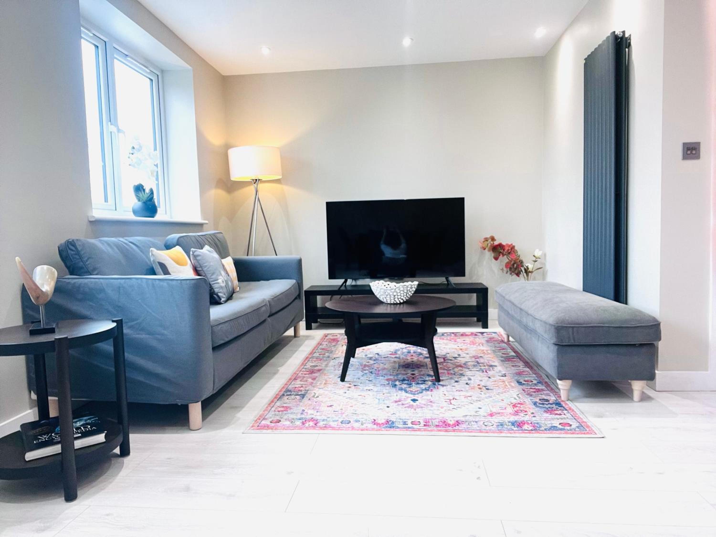 Brand new 2 bed Luxury apartment view 4