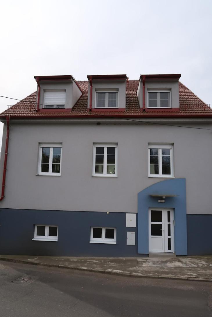 Ubytování Pod věží Hoštka u Roudnice nad Labem