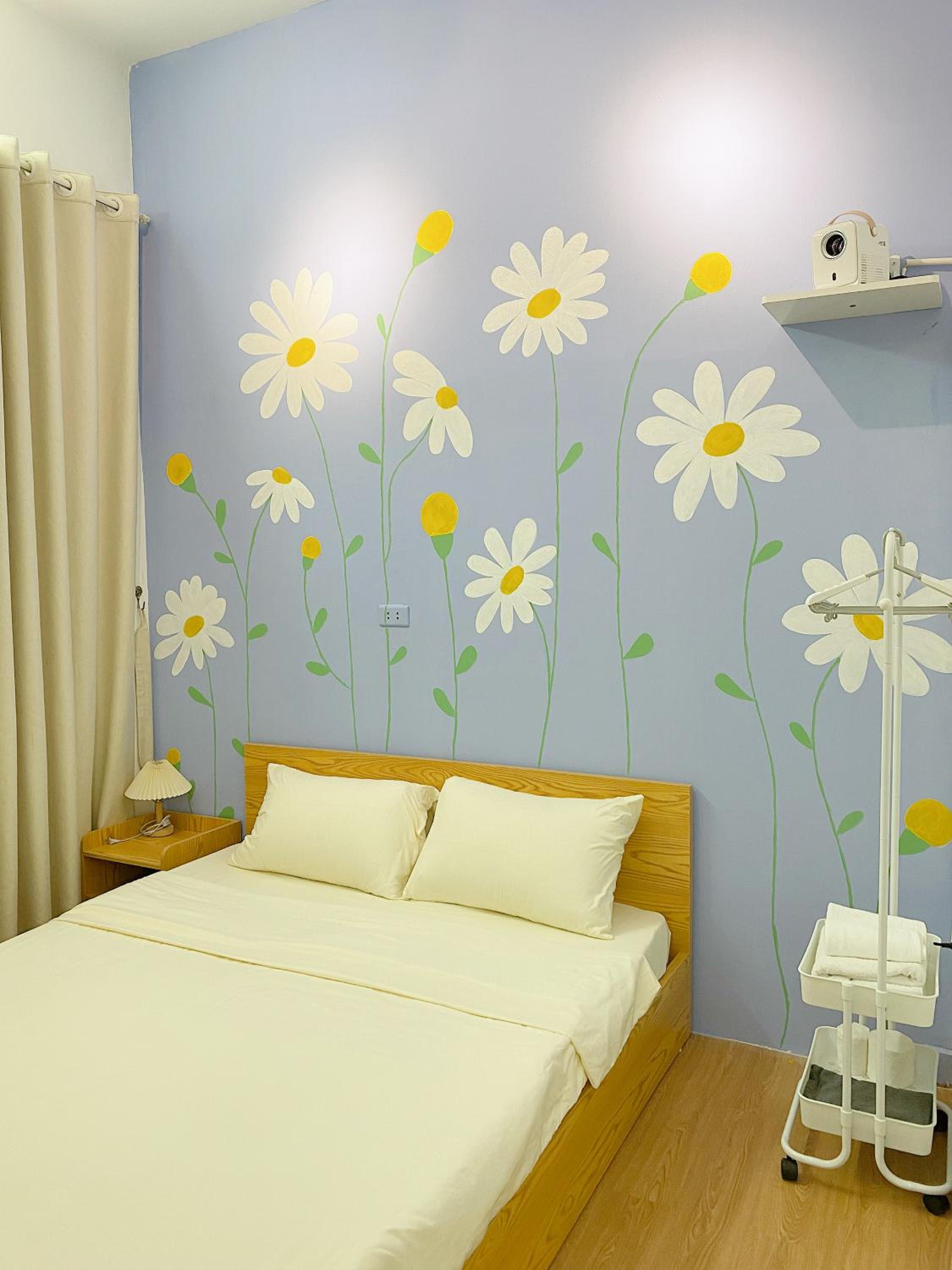 4 Bed Rooms with Kitchen for 11 guests Family-friendly Home in Hanoi Old Quarter