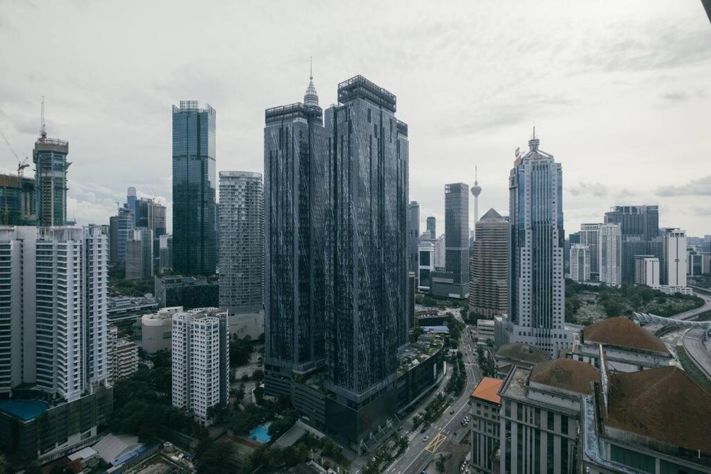 Modern Luxury Suites near KLCC with City View