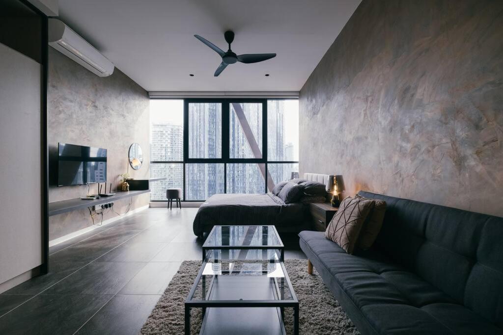 Modern Luxury Suites near KLCC with City View