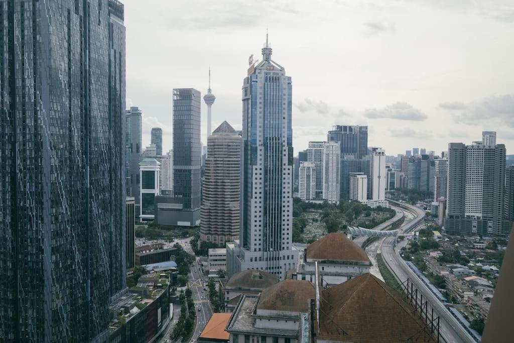 Modern Luxury Suites near KLCC with City View