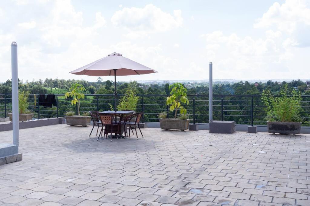 The Mood: Serene 2BD/Pool/Gym view 4