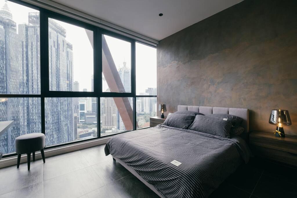 Modern Luxury Suites near KLCC with City View
