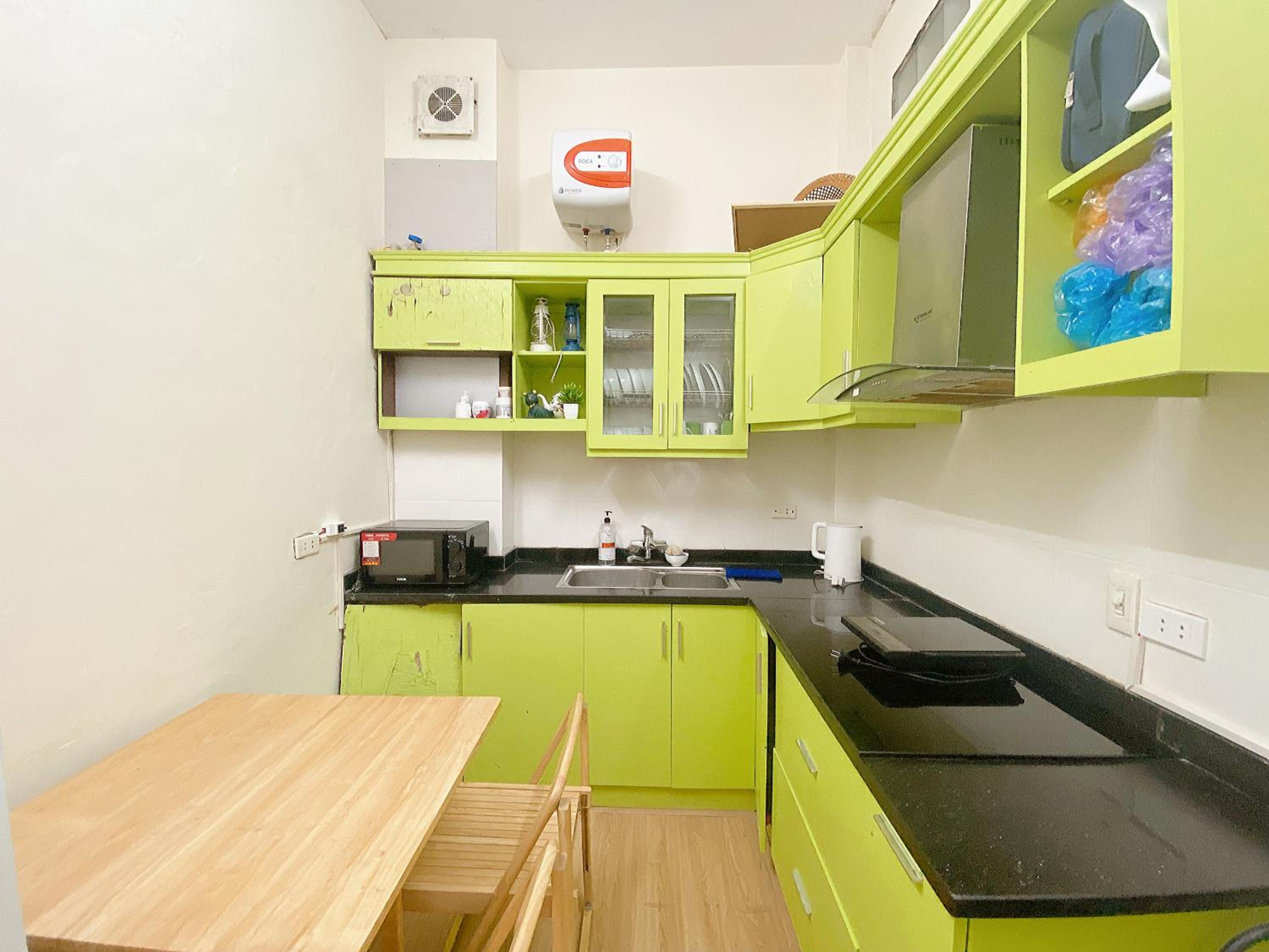 4 Bed Rooms with Kitchen for 11 guests Family-friendly Home in Hanoi Old Quarter