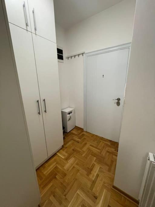 Apartment Zahir 28 view 4