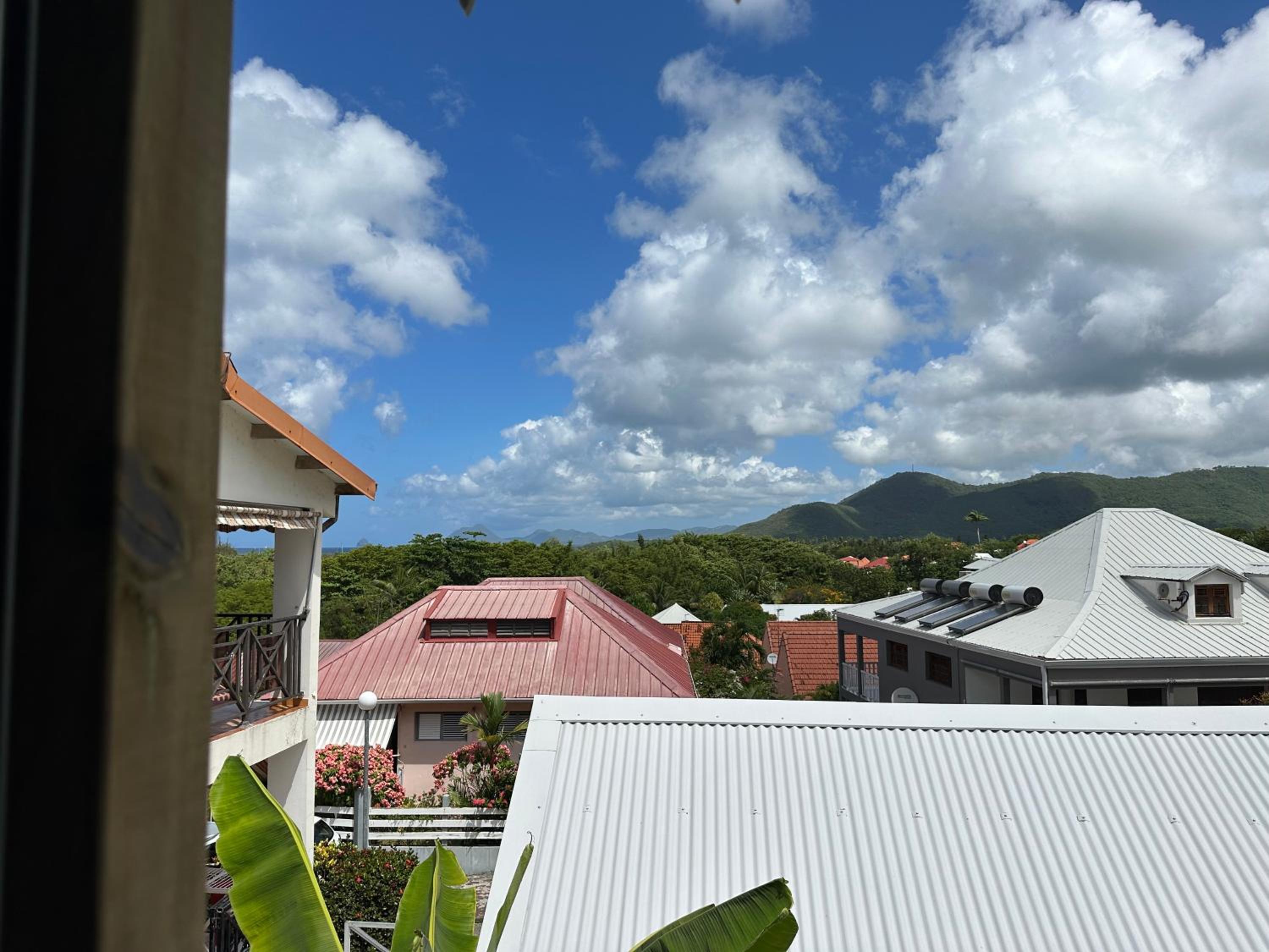 Kaz inattendue , Ste Anne Martinique view 3