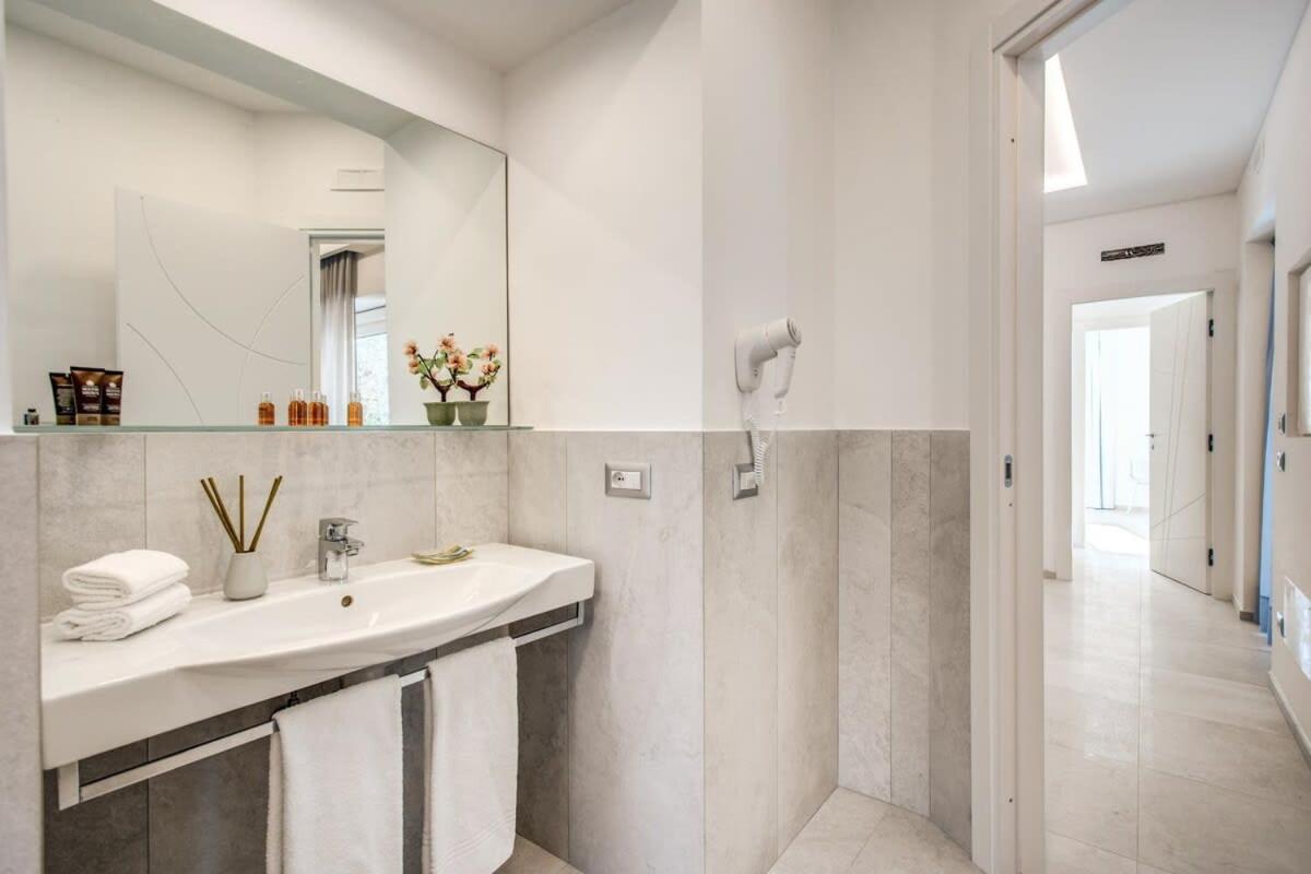 Relais Mamma Mia Sea Views Pool & Terraces photo 3