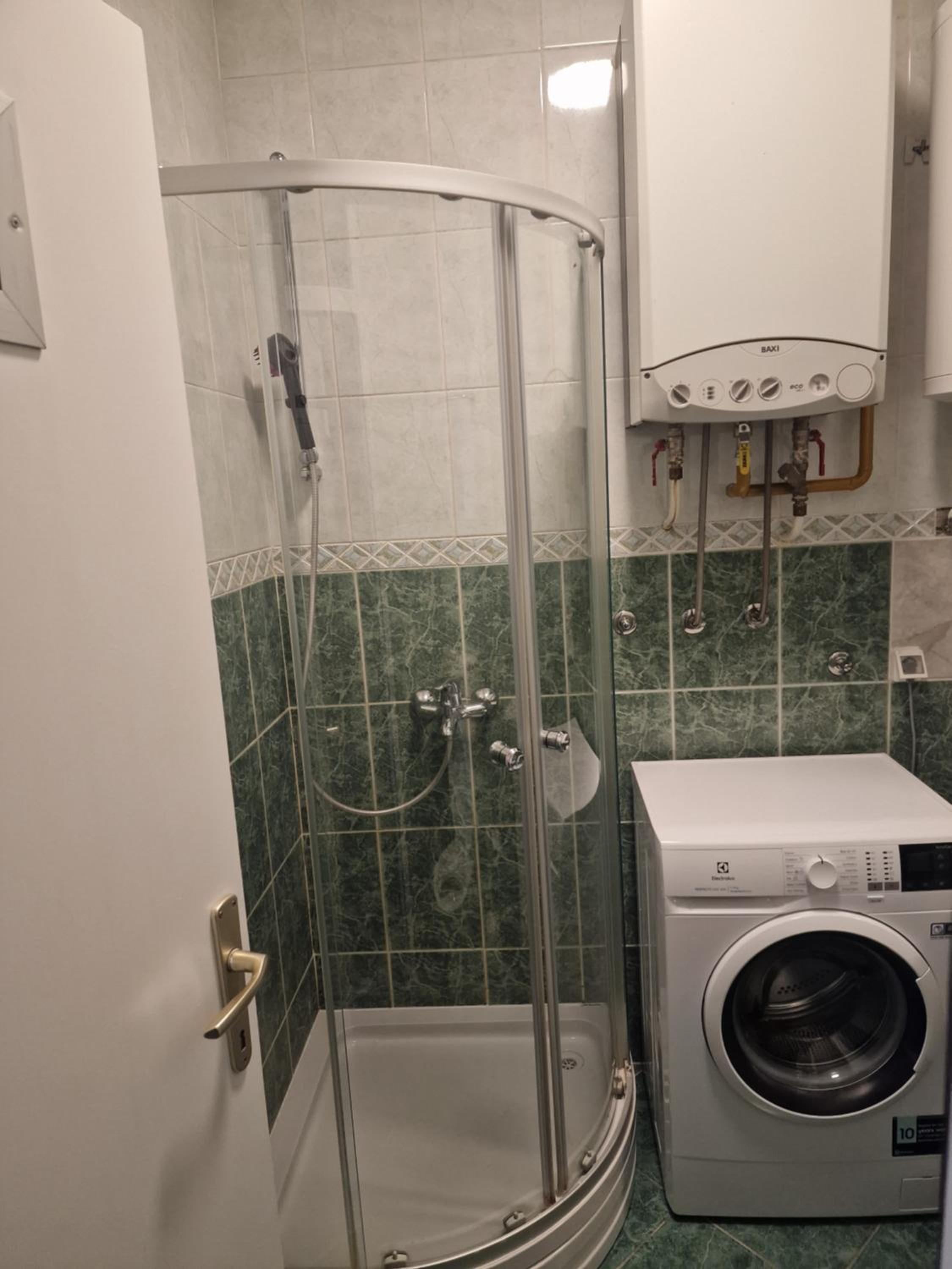 7 Brothers Apartment