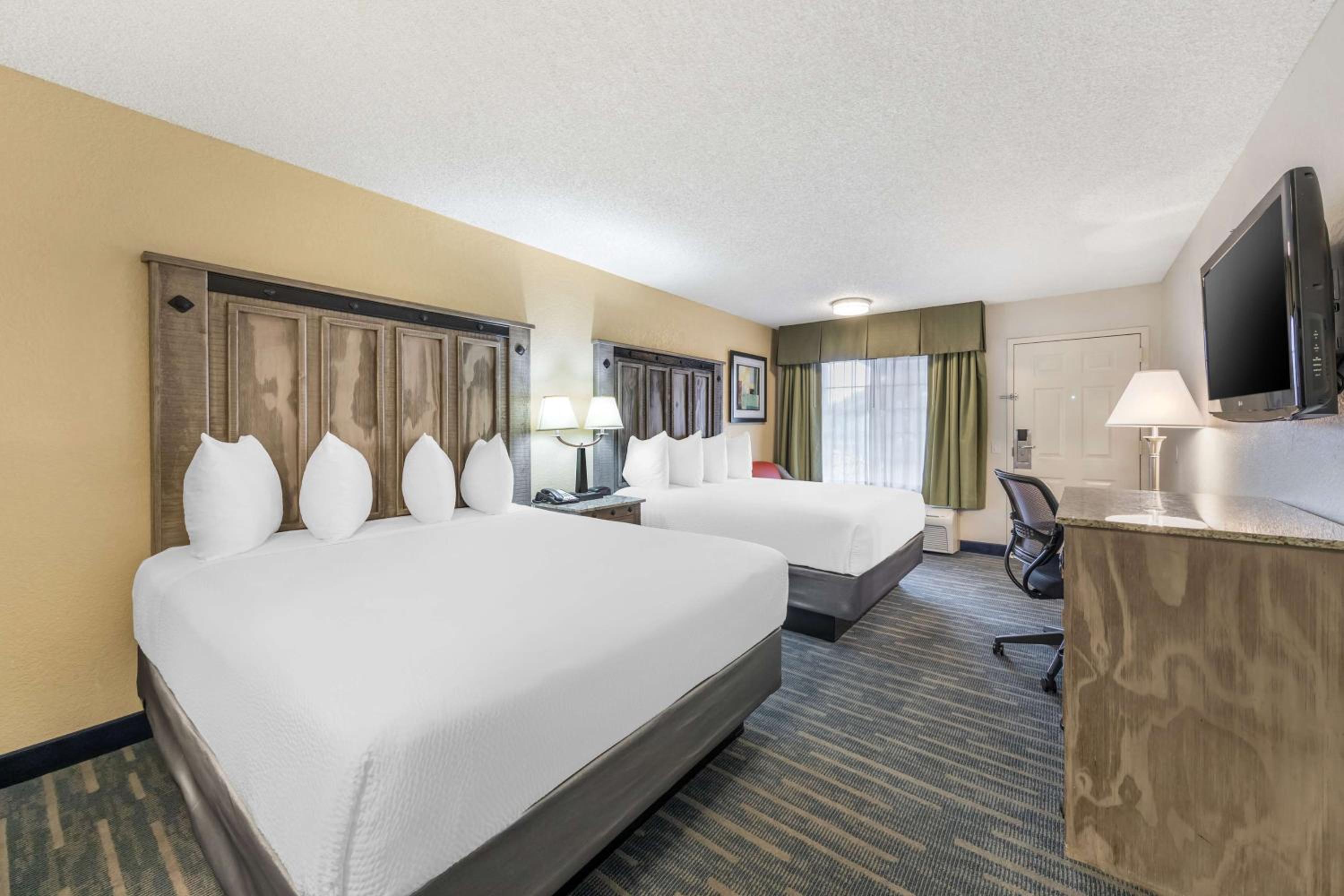 Best Western Americana Inn - Property Image 14
