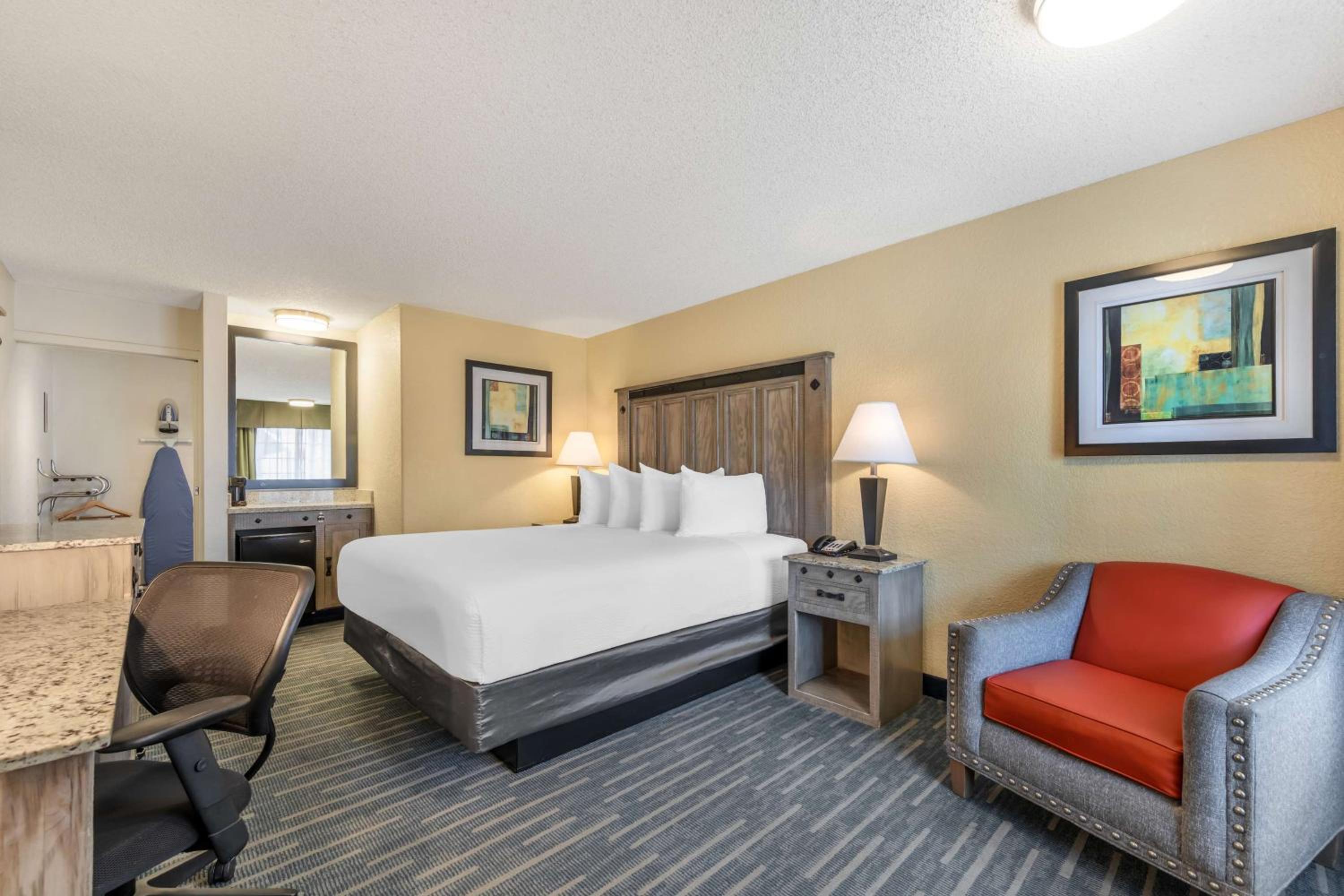 Best Western Americana Inn - Property Image 15