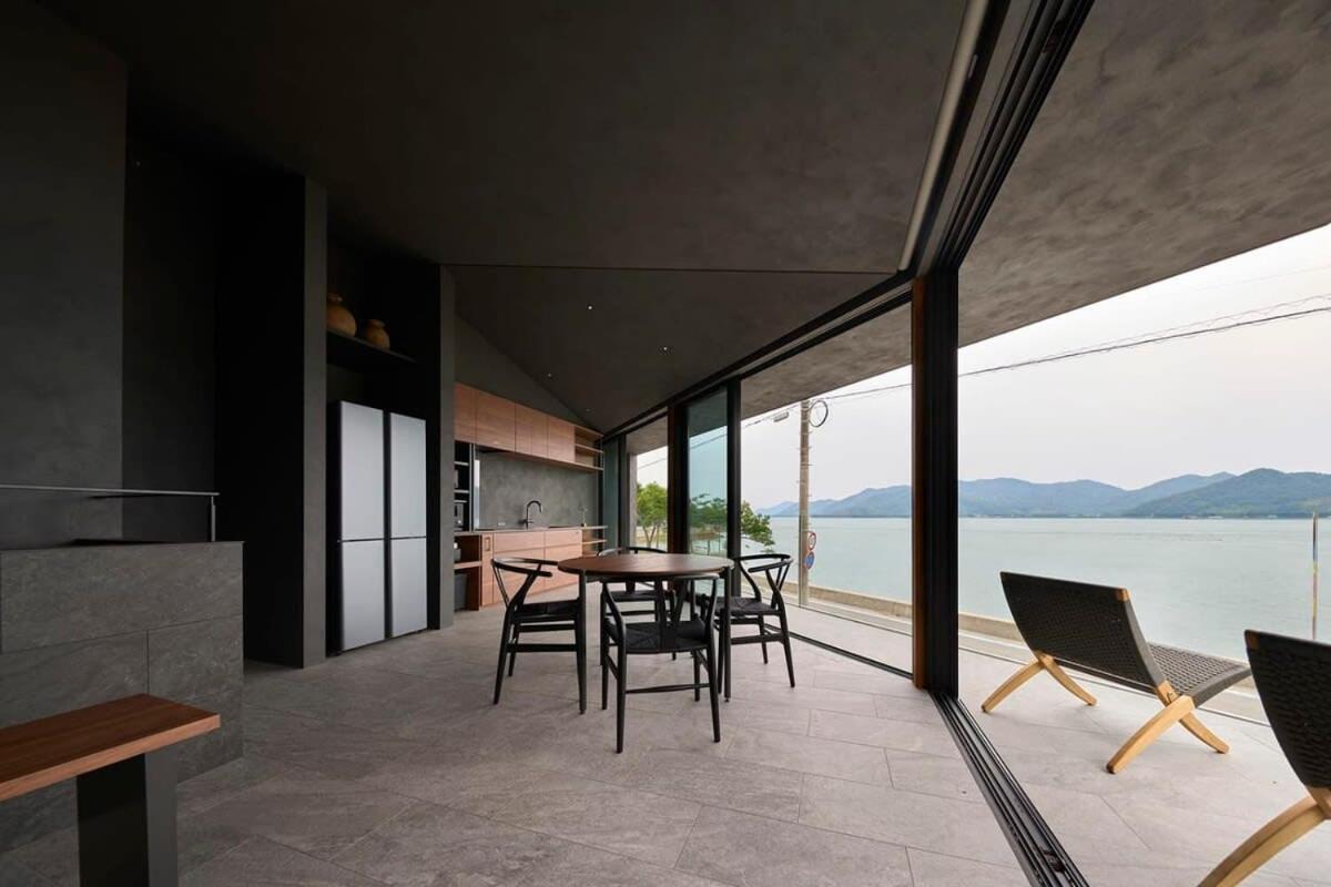 Seaside Villa SEEN Deep Sea view 4