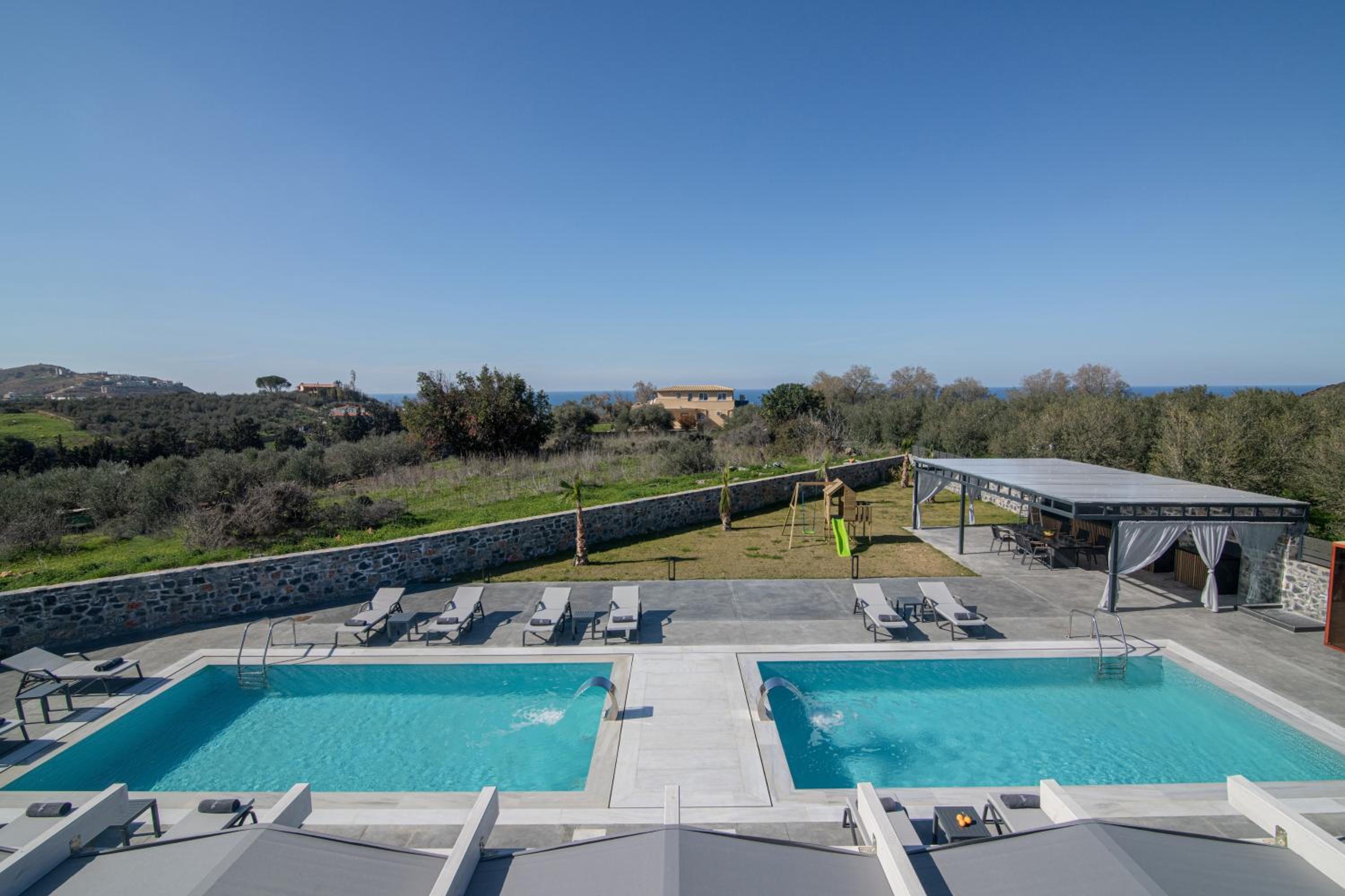 Pura Vida Villa, 2 Heated Pools, Hot Tubs & Sauna, By ThinkVilla view 5