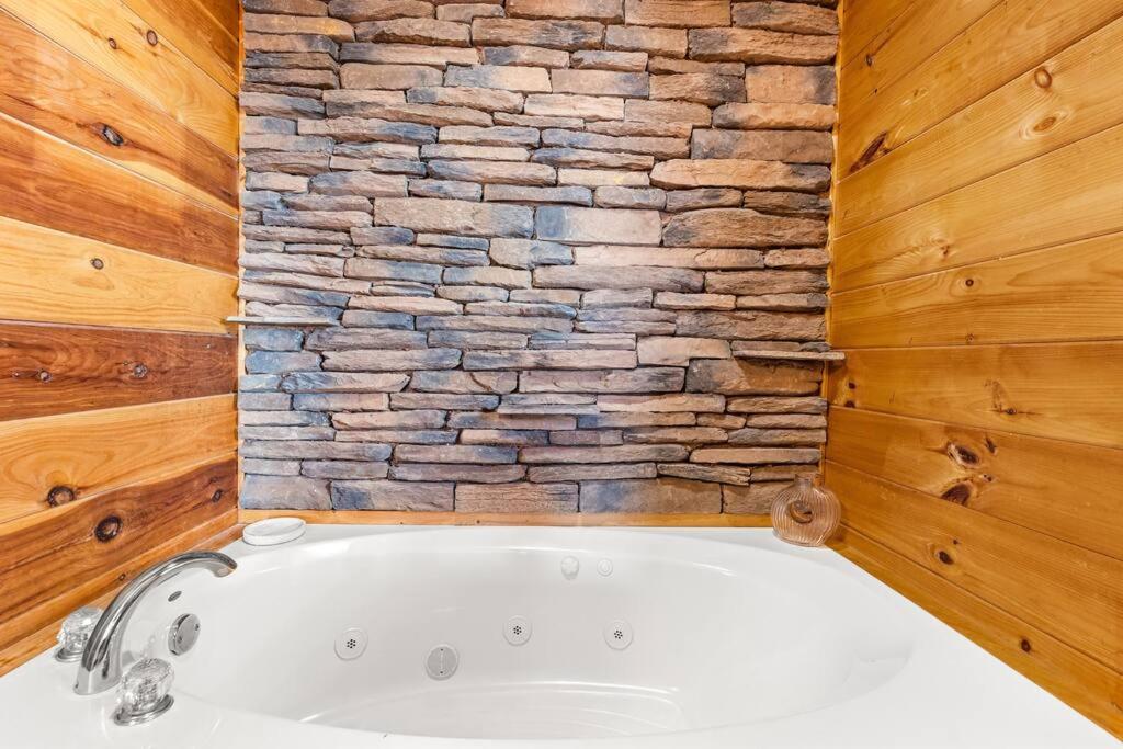 Above and Beyond, Cabin with Massive Views Near Helen view 5
