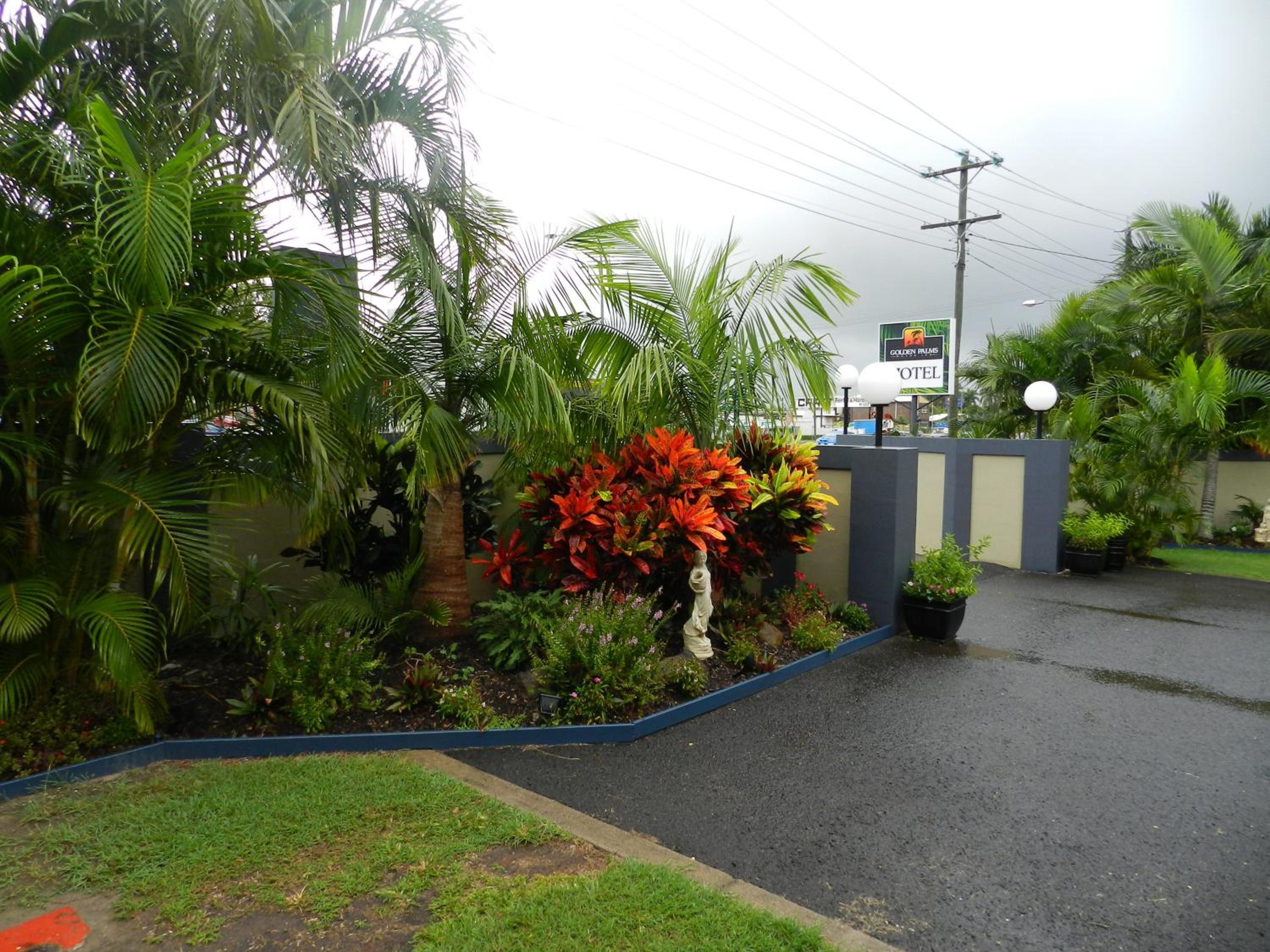 Golden Palms Motor Inn