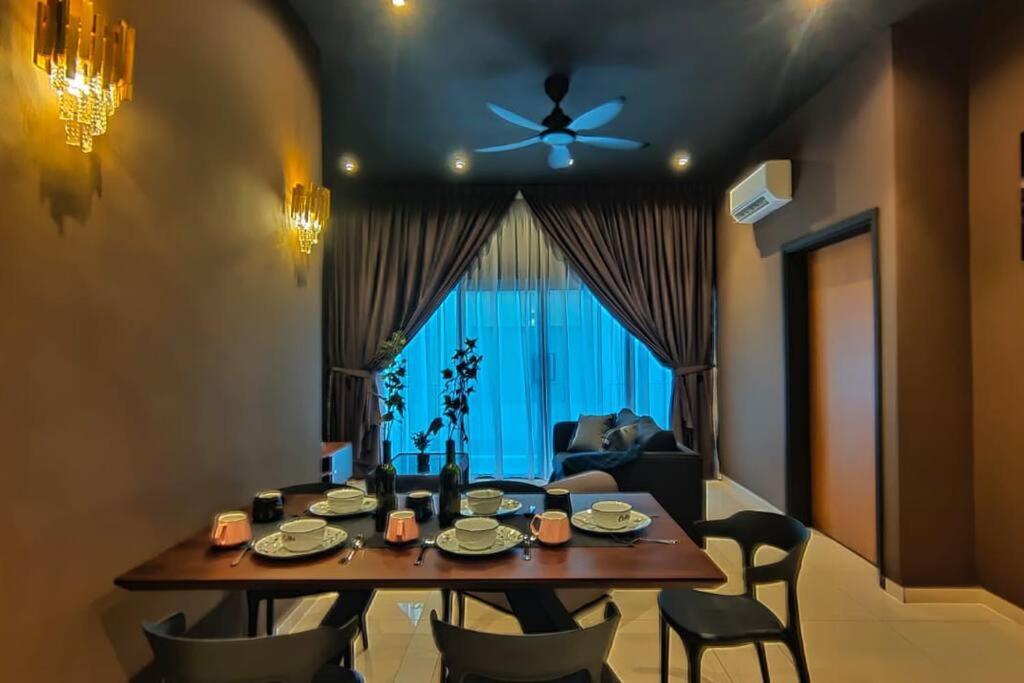 Industrial Design 6pax IN Desa Parkcity WifiTvbox