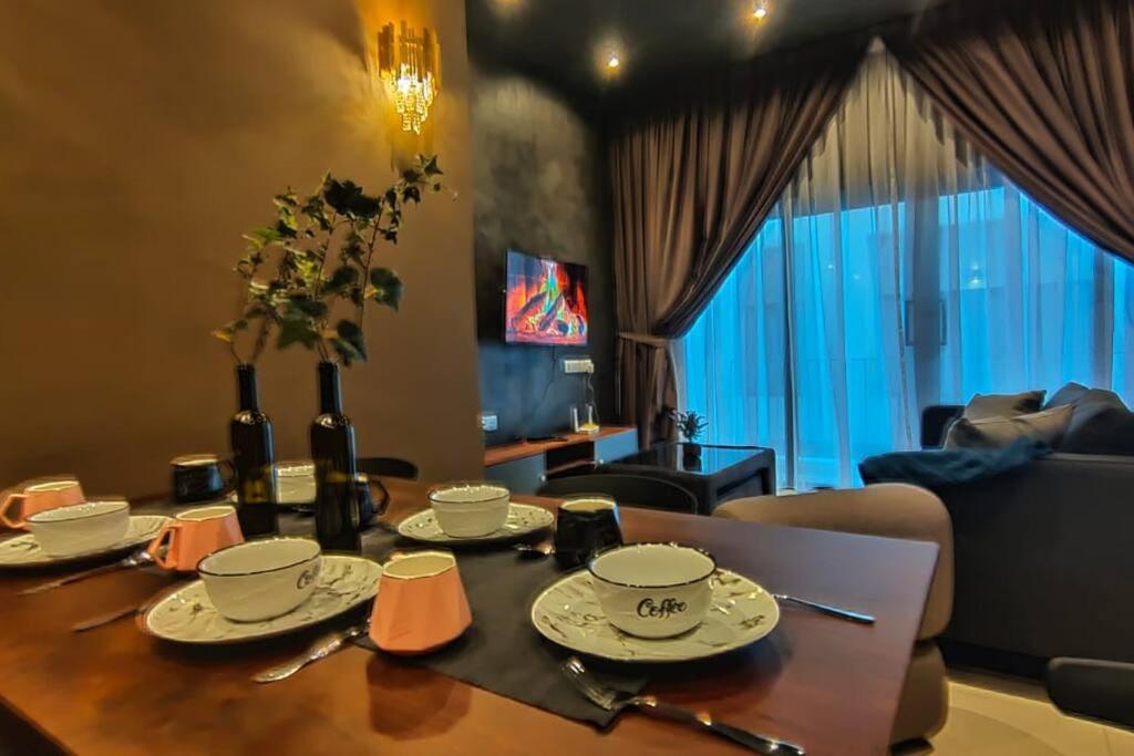 Industrial Design 6pax IN Desa Parkcity WifiTvbox