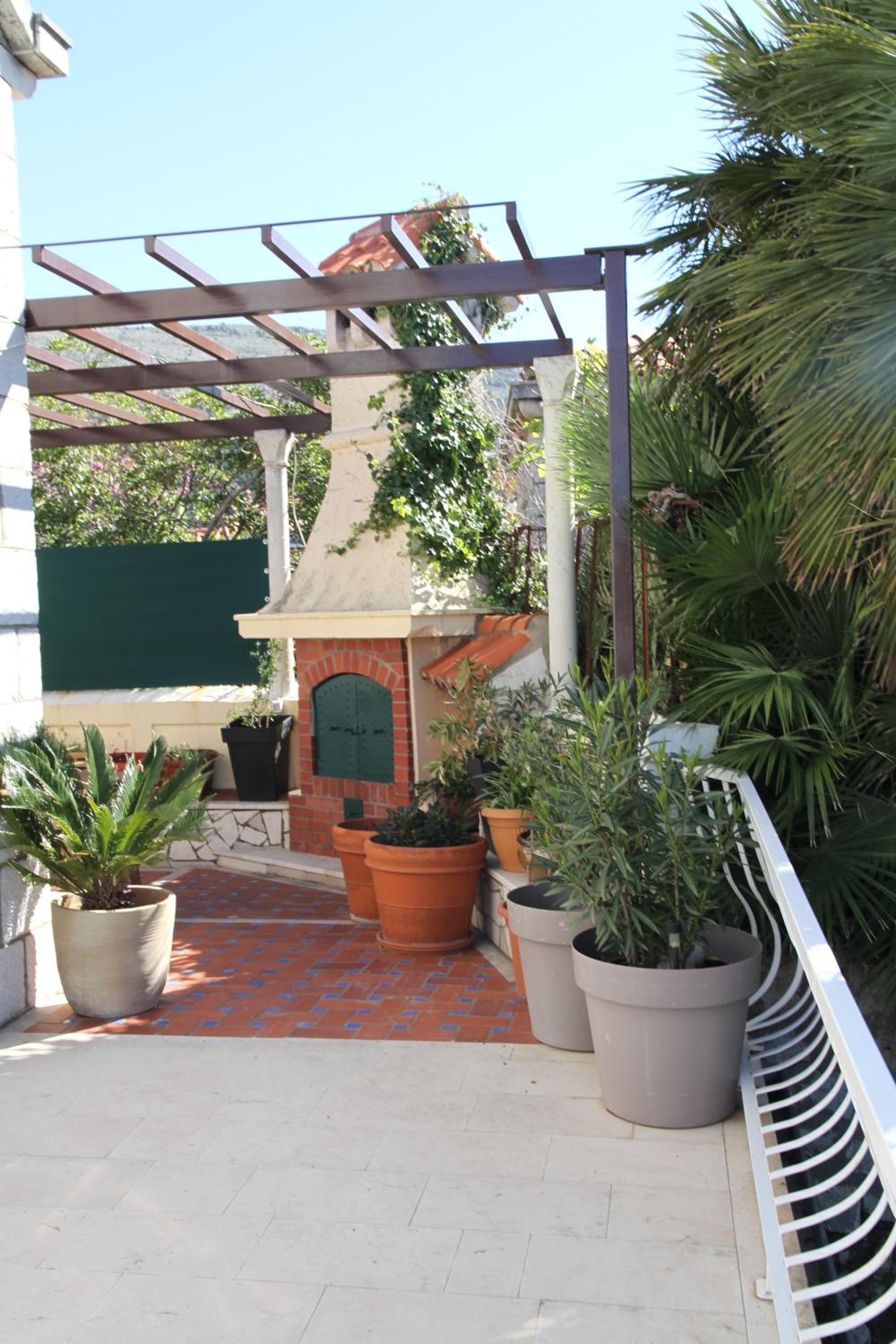 Dube Apartment, beach 100m