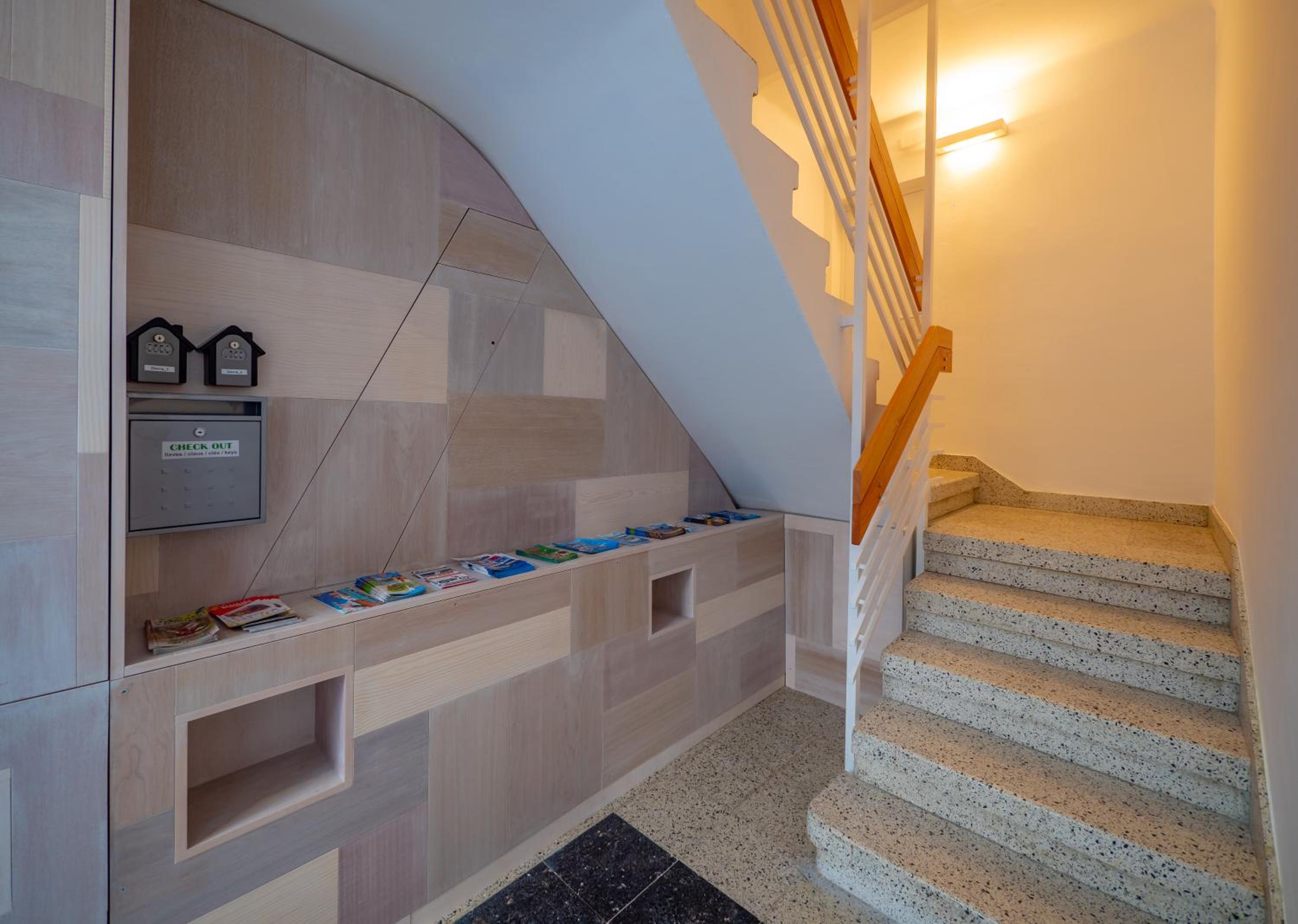 Agi Gloria Rooms