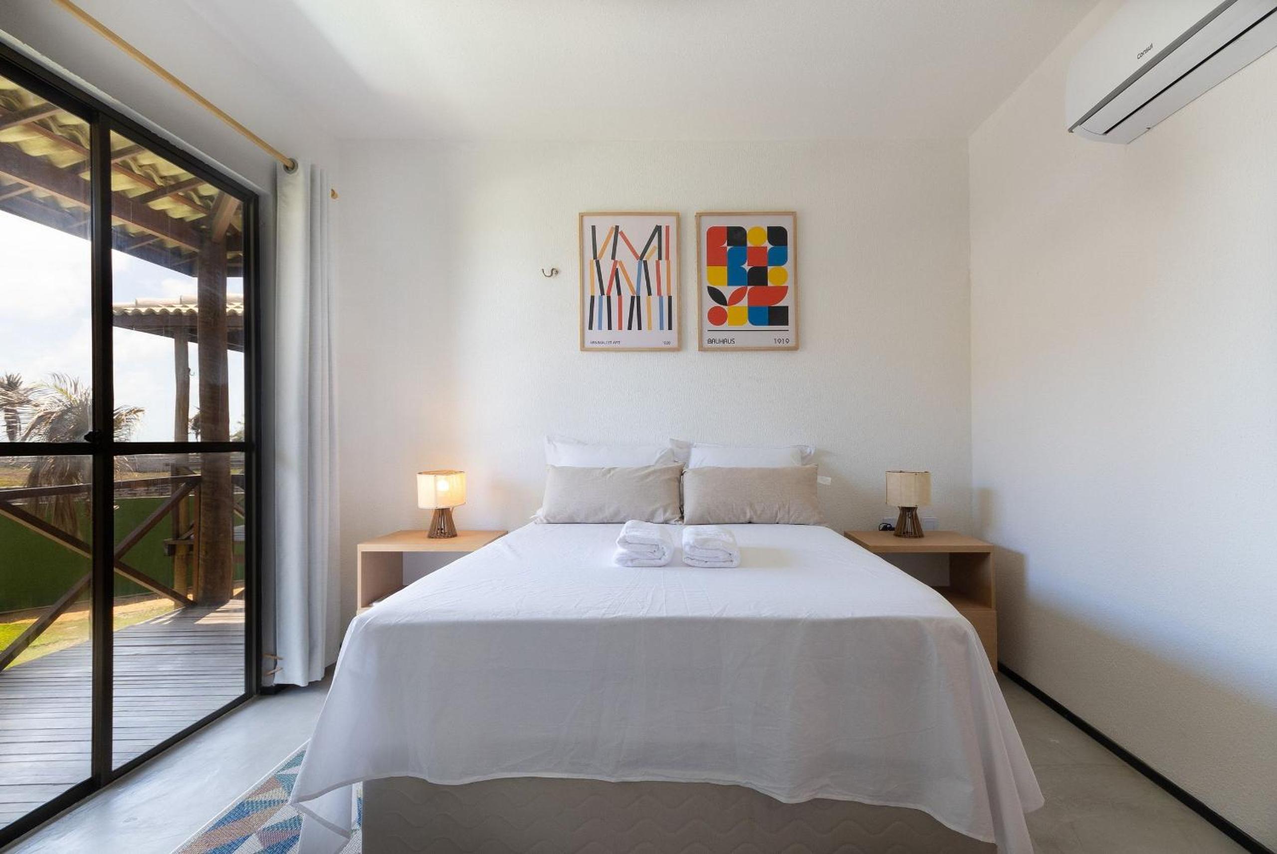Beachfront Duplex #A9 em Barro Preto por Carpediem