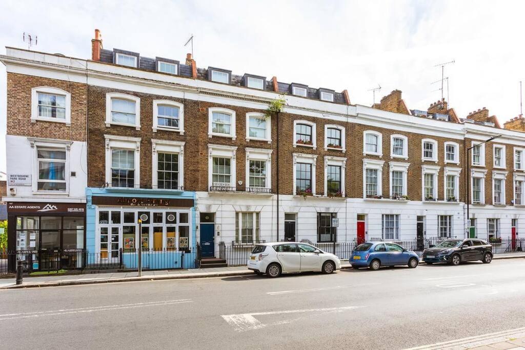 2-bedroom split-level apartment in Notting Hill