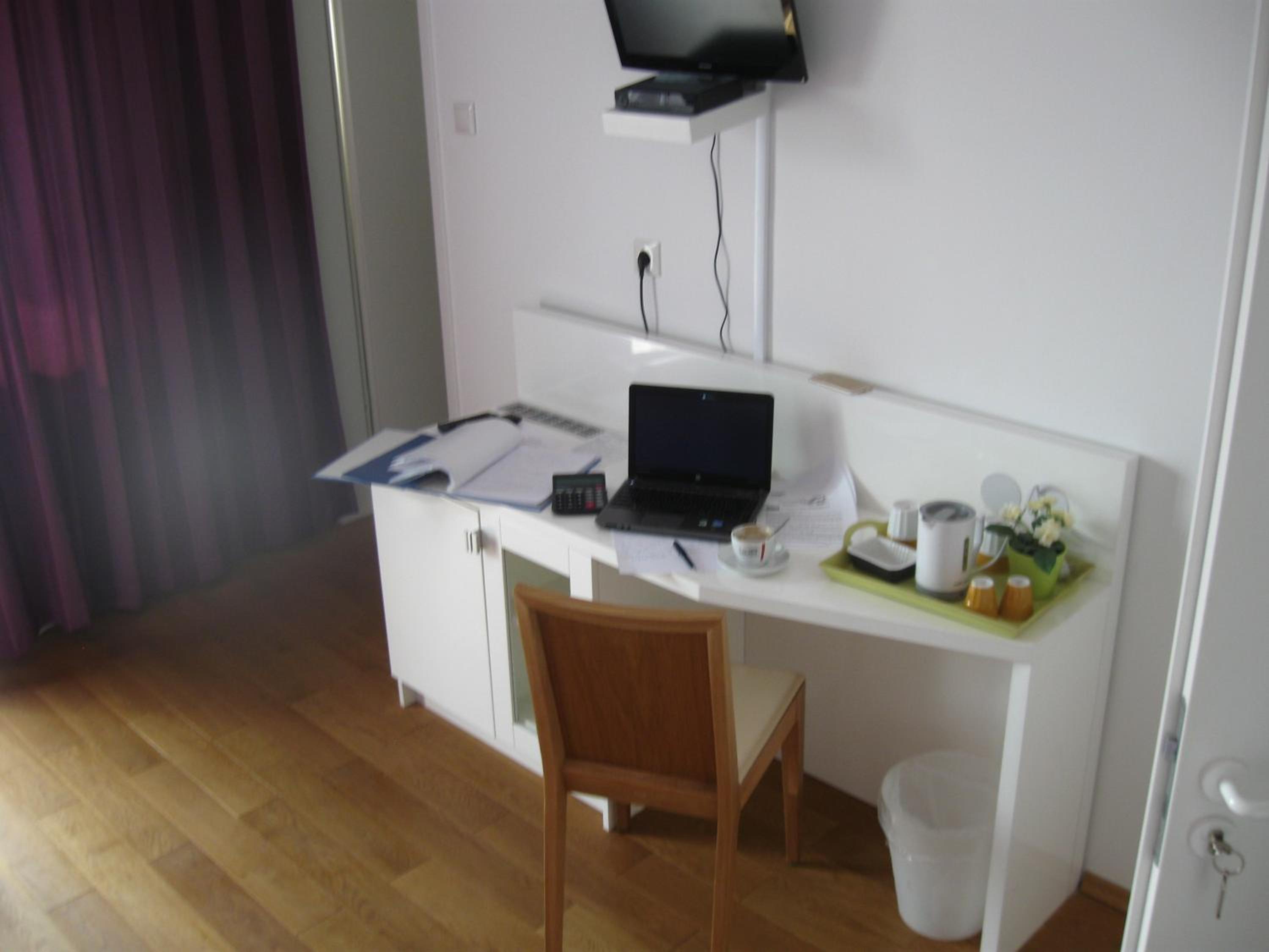 Photo 21