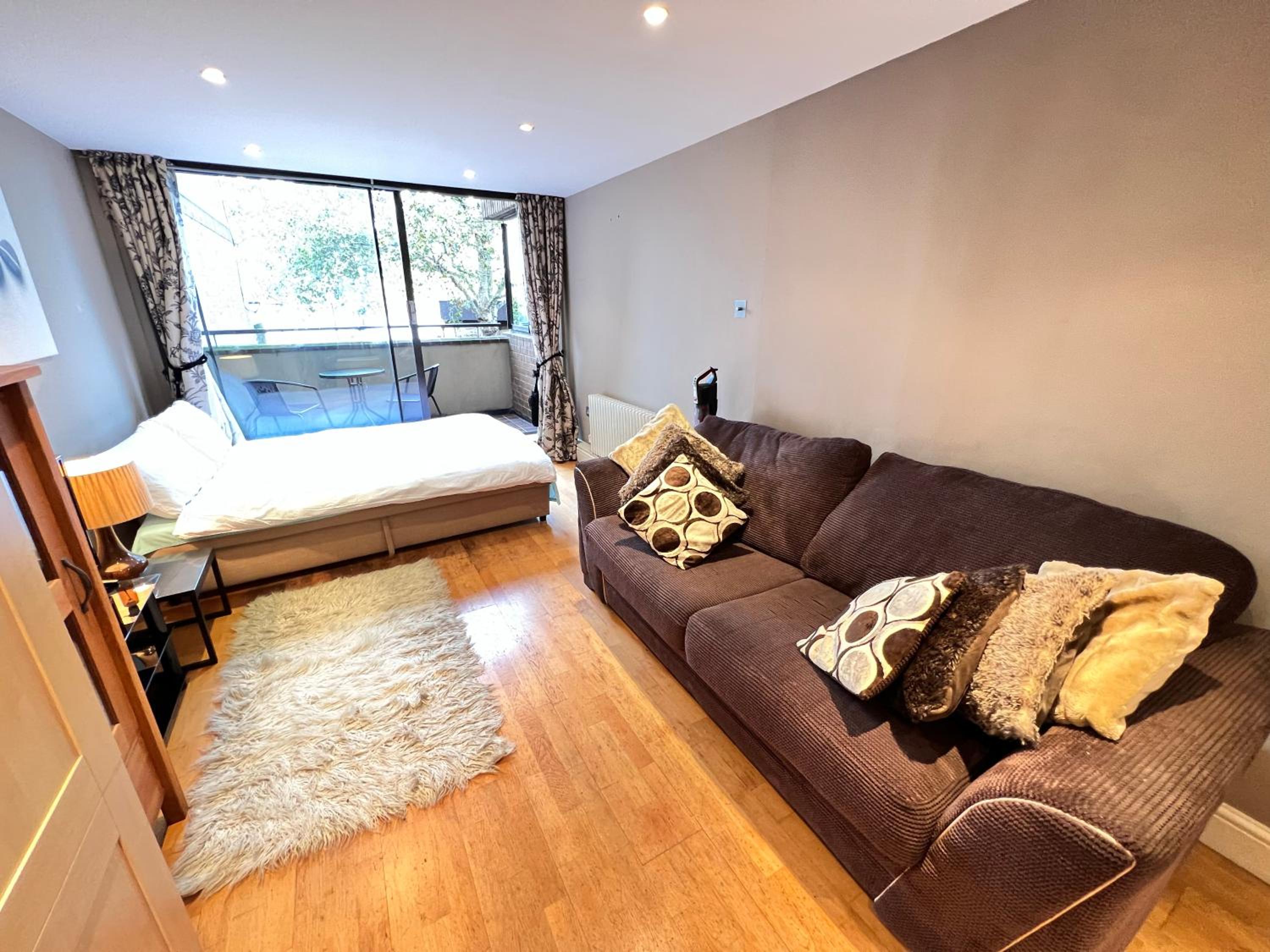 Happy River Thames View Entire Apartment