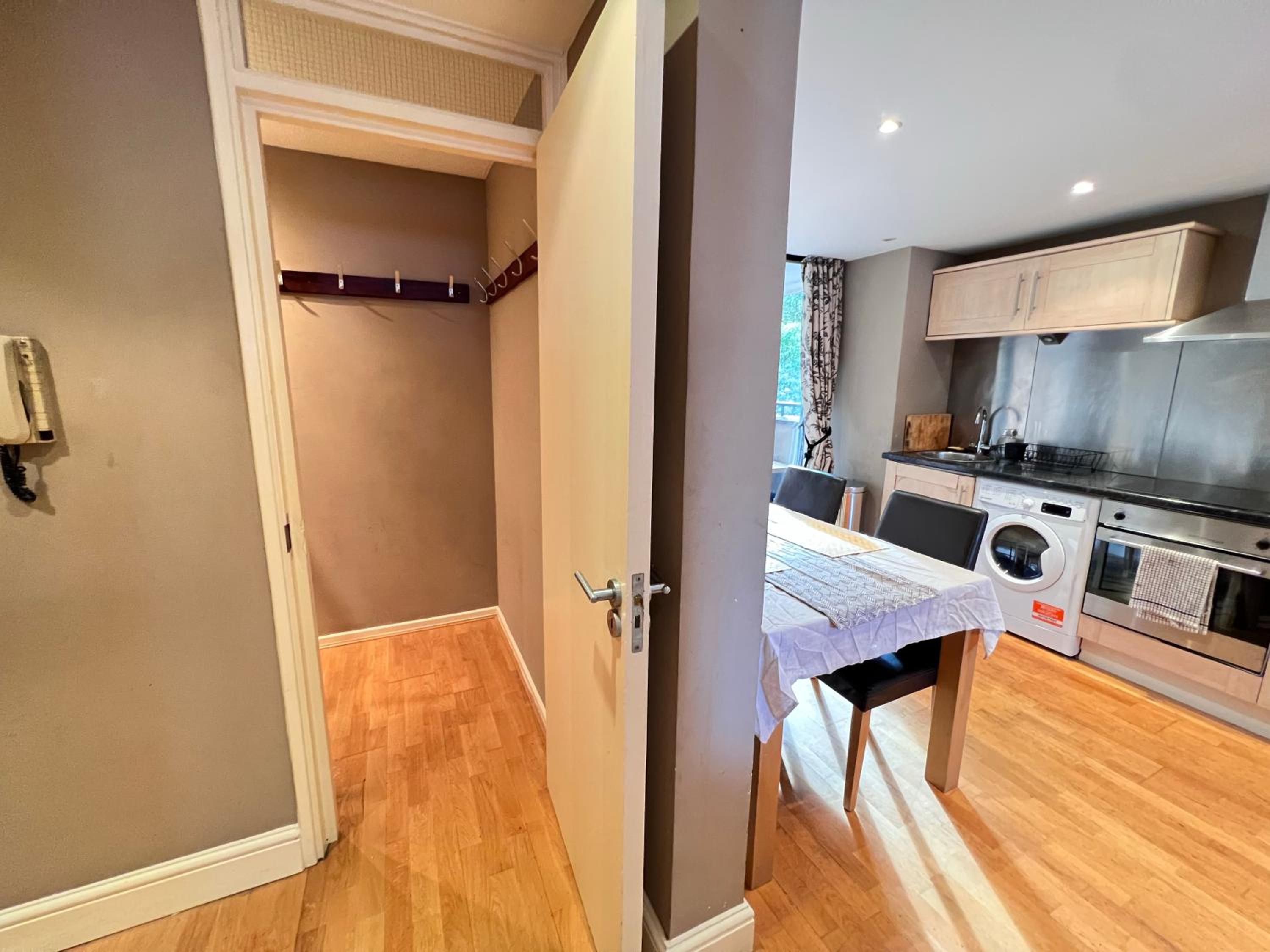 Happy River Thames View Entire Apartment