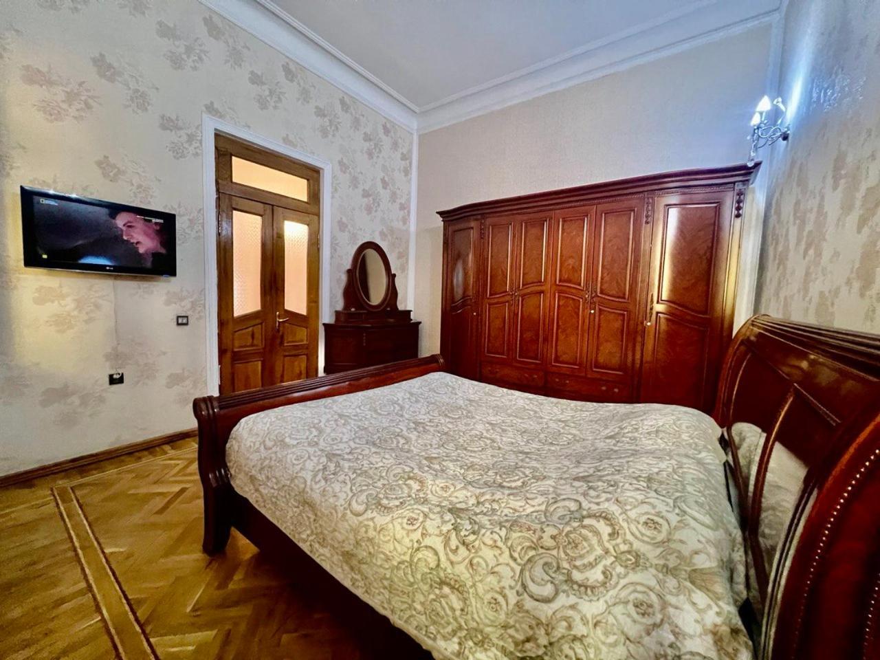 City Center Apartment, Nizami str
