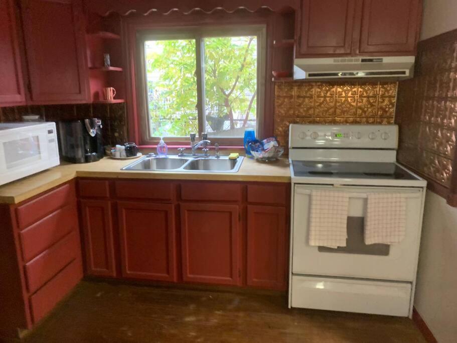 Restored historic log cabin & deck on Lake Erie view 4