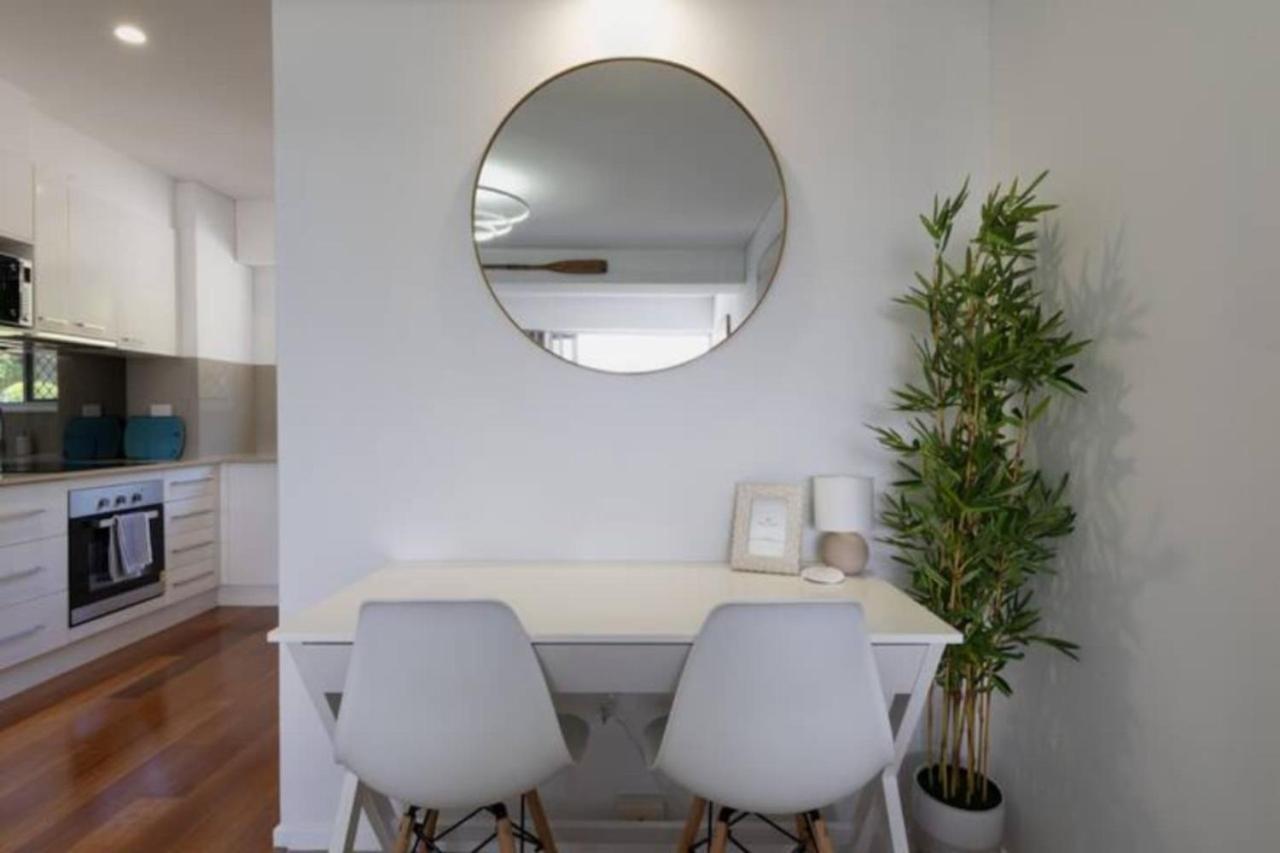Burleigh Point Beach Vibes 2 bed