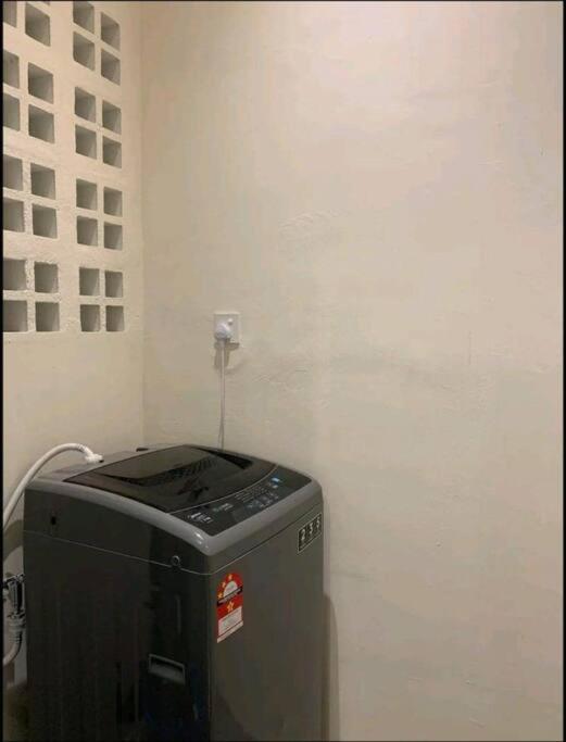Cozy INS Design 4pax 5min drive to Desa Park City