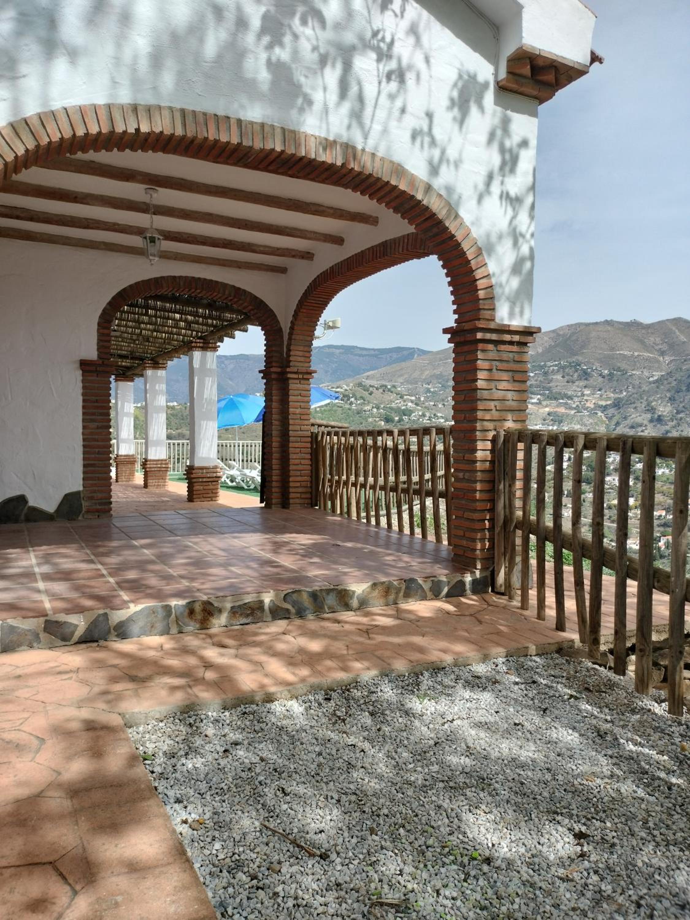 CASA ARIANA