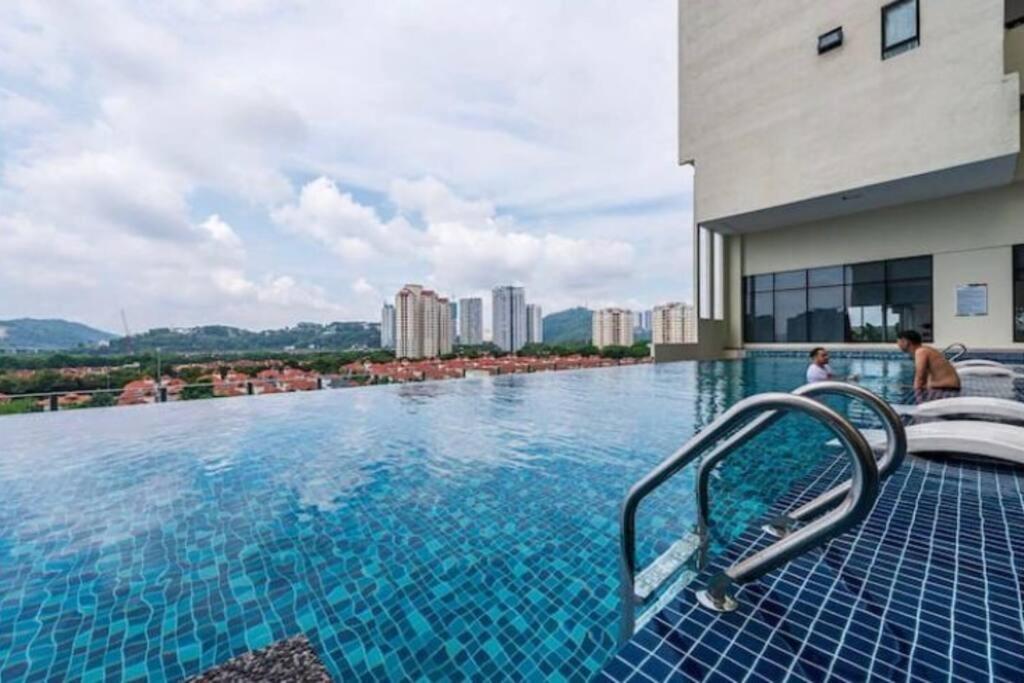 Cozy INS Design 4pax 5min drive to Desa Park City