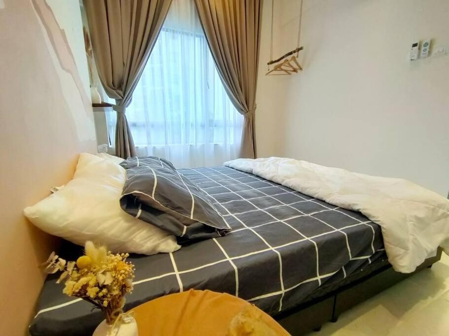 Cozy INS Design 4pax 5min drive to Desa Park City