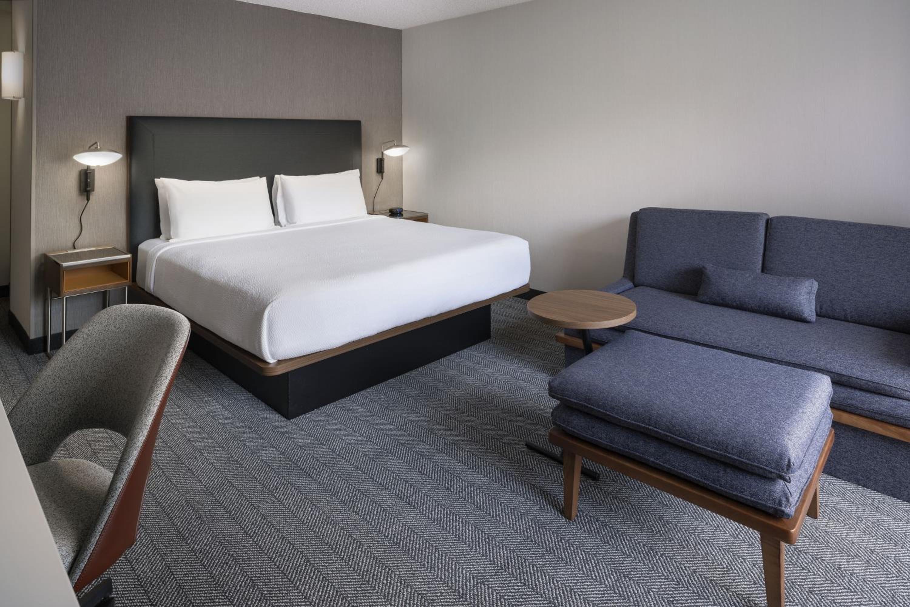 Courtyard by Marriott San Mateo Foster City - Property Image 10