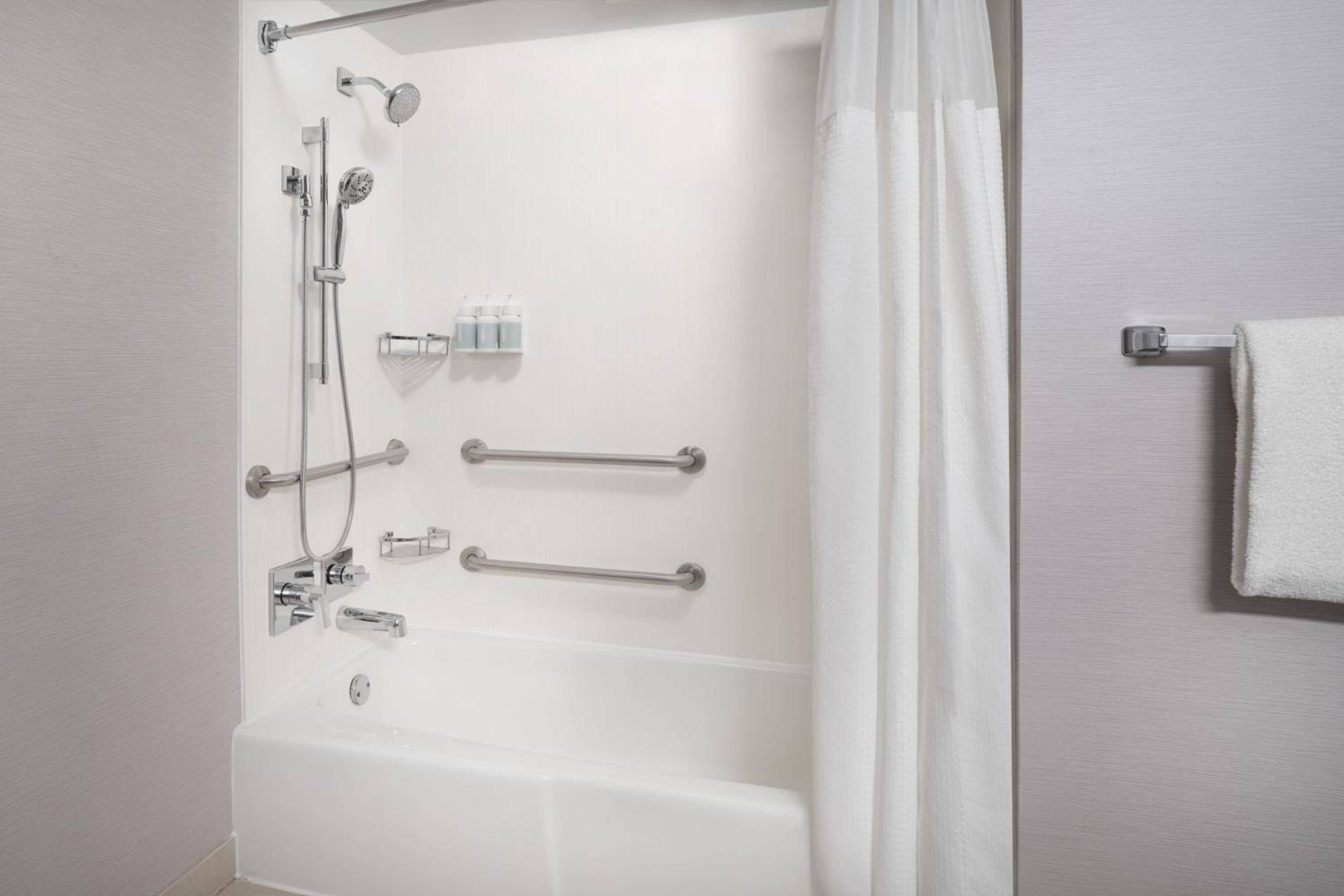 Courtyard by Marriott San Mateo Foster City - Property Image 8