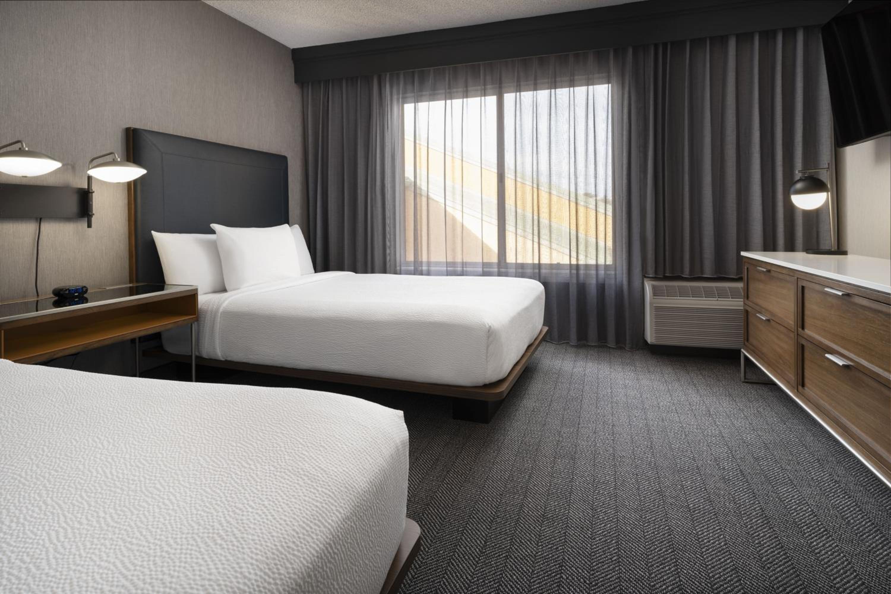 Courtyard by Marriott San Mateo Foster City - Property Image 11
