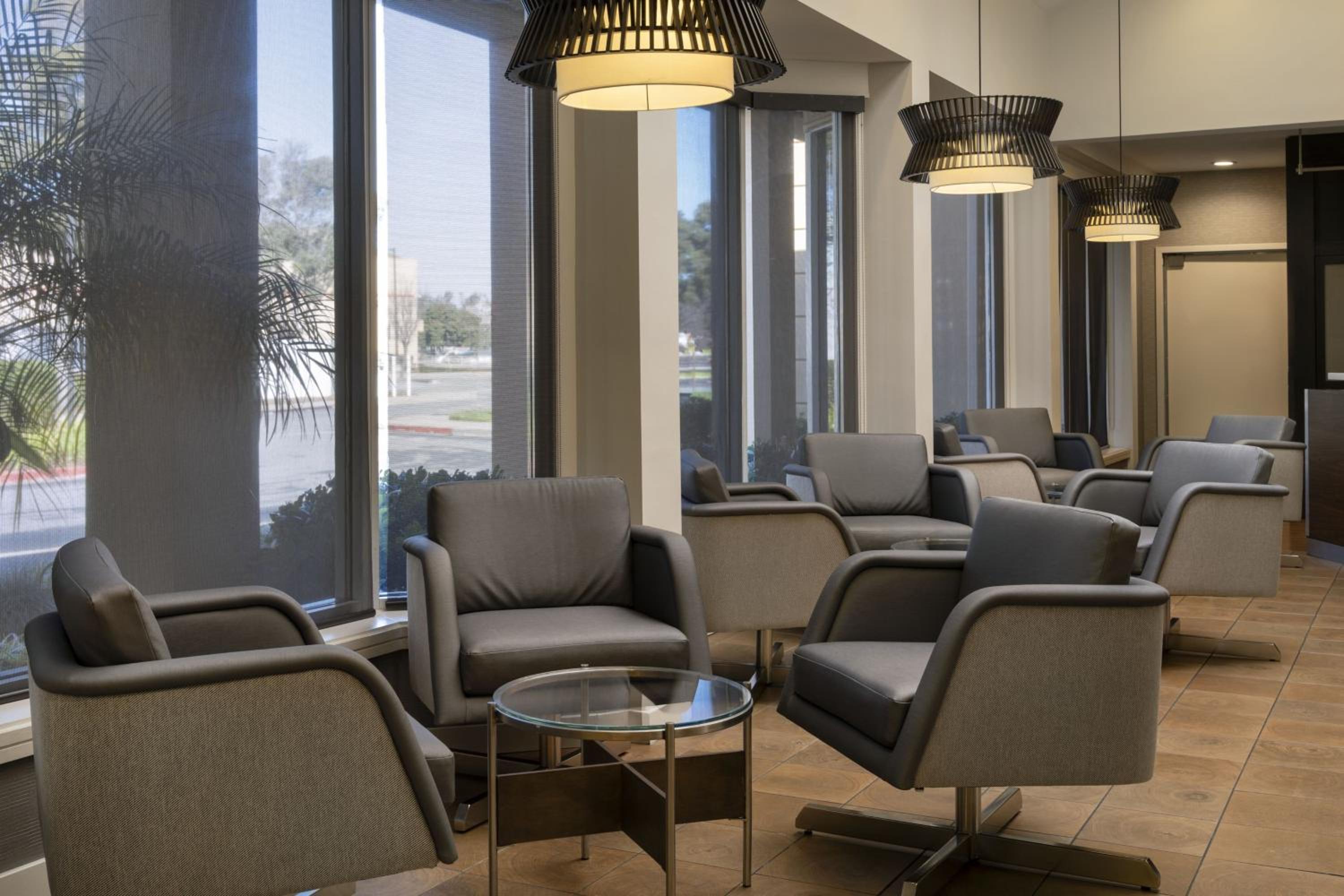 San Francisco Vacations - Courtyard by Marriott San Mateo Foster City - Property Image 3