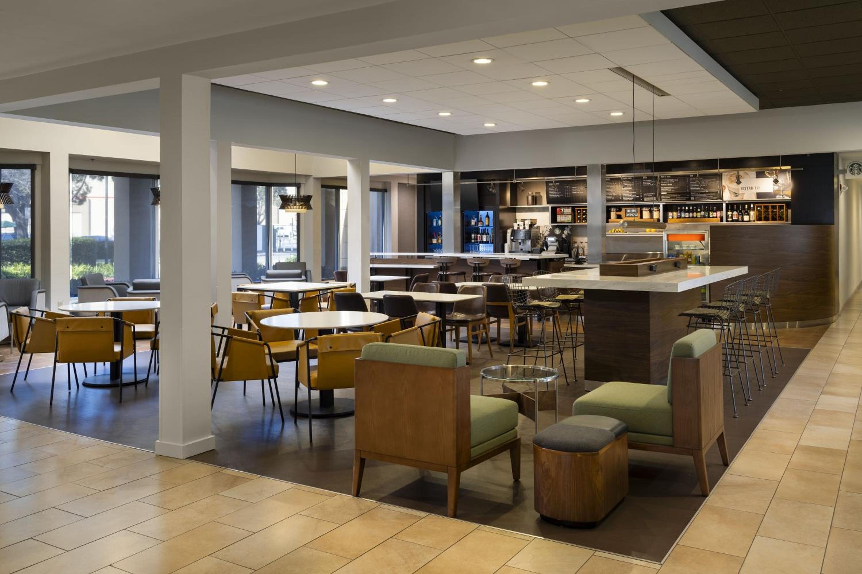 San Francisco Vacations - Courtyard by Marriott San Mateo Foster City - Property Image 1