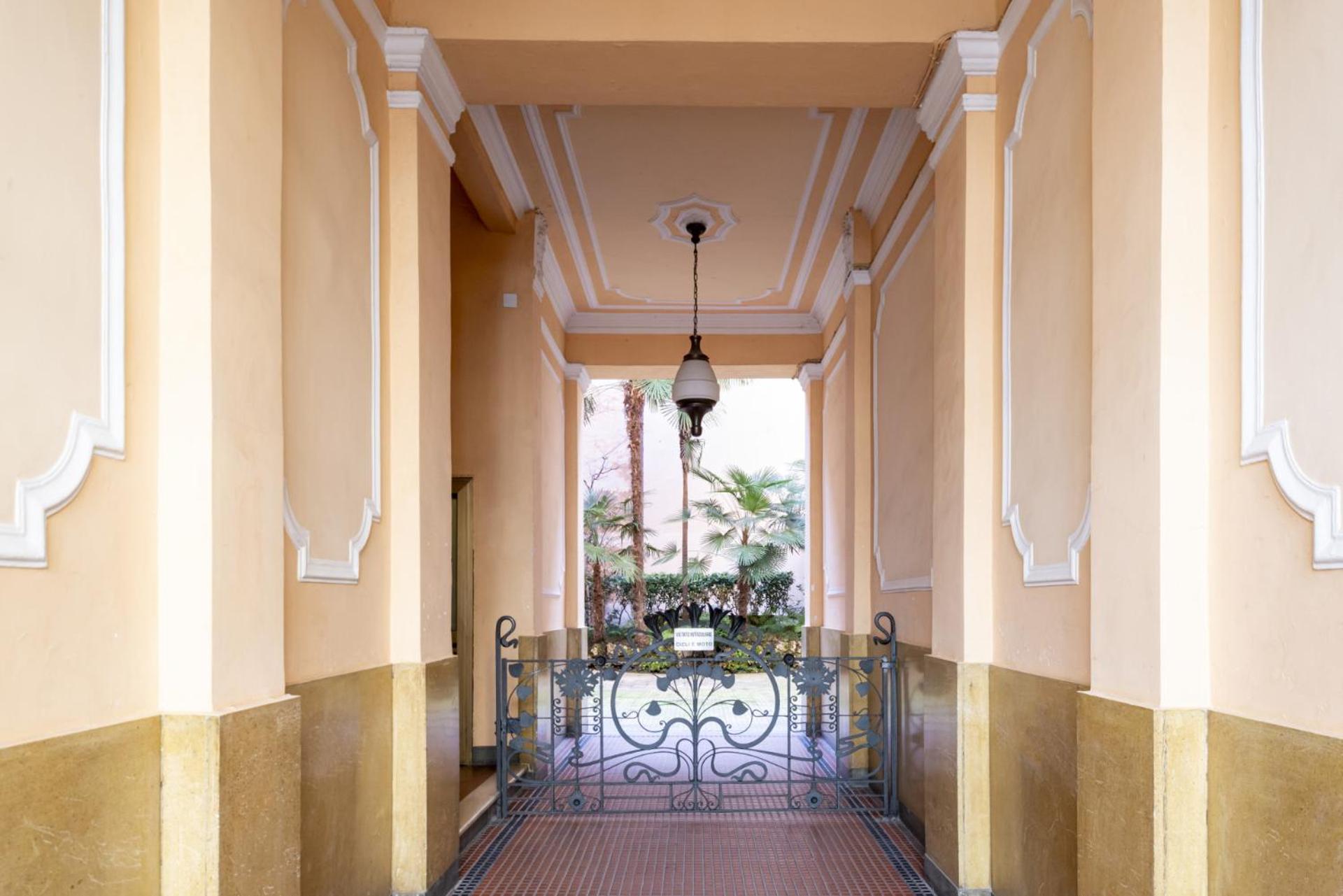 Easylife - Milano - Ozanam 4 - Buenos Aires